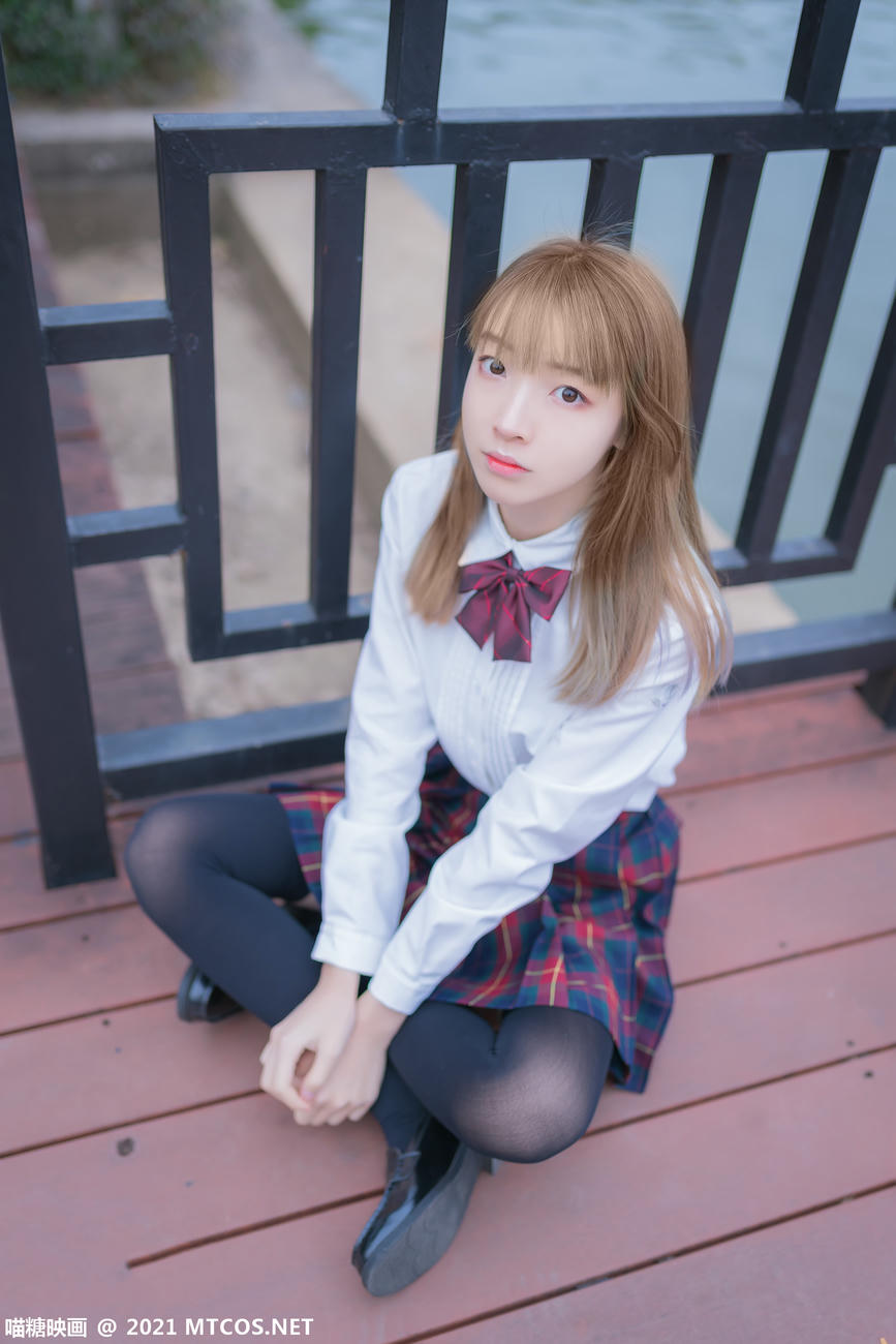 [喵糖映画] VOL.388 户外制服[38P／108MB]_第2集