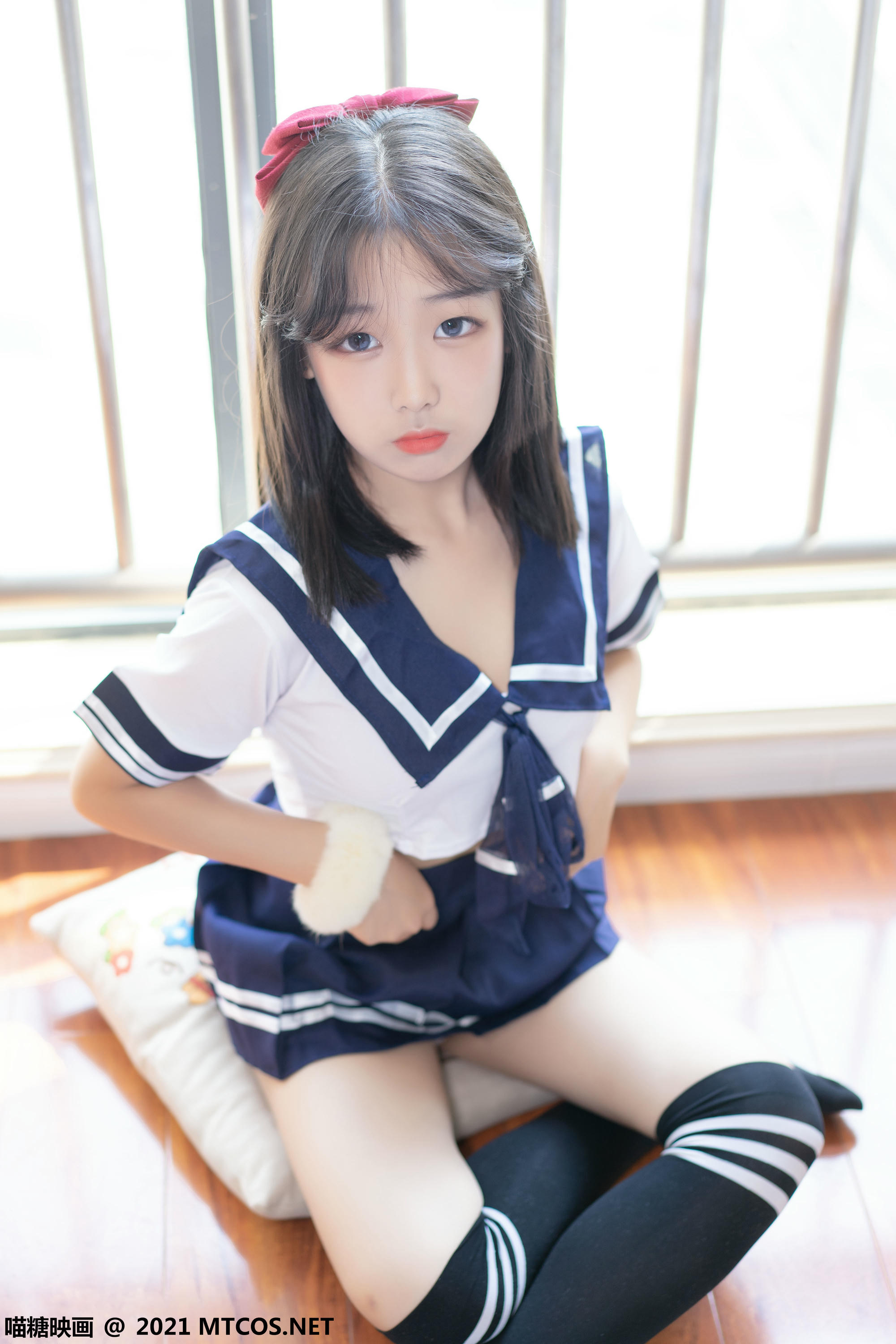 [喵糖映画] VOL.392 水手裙学妹[21P／178MB]_第1集