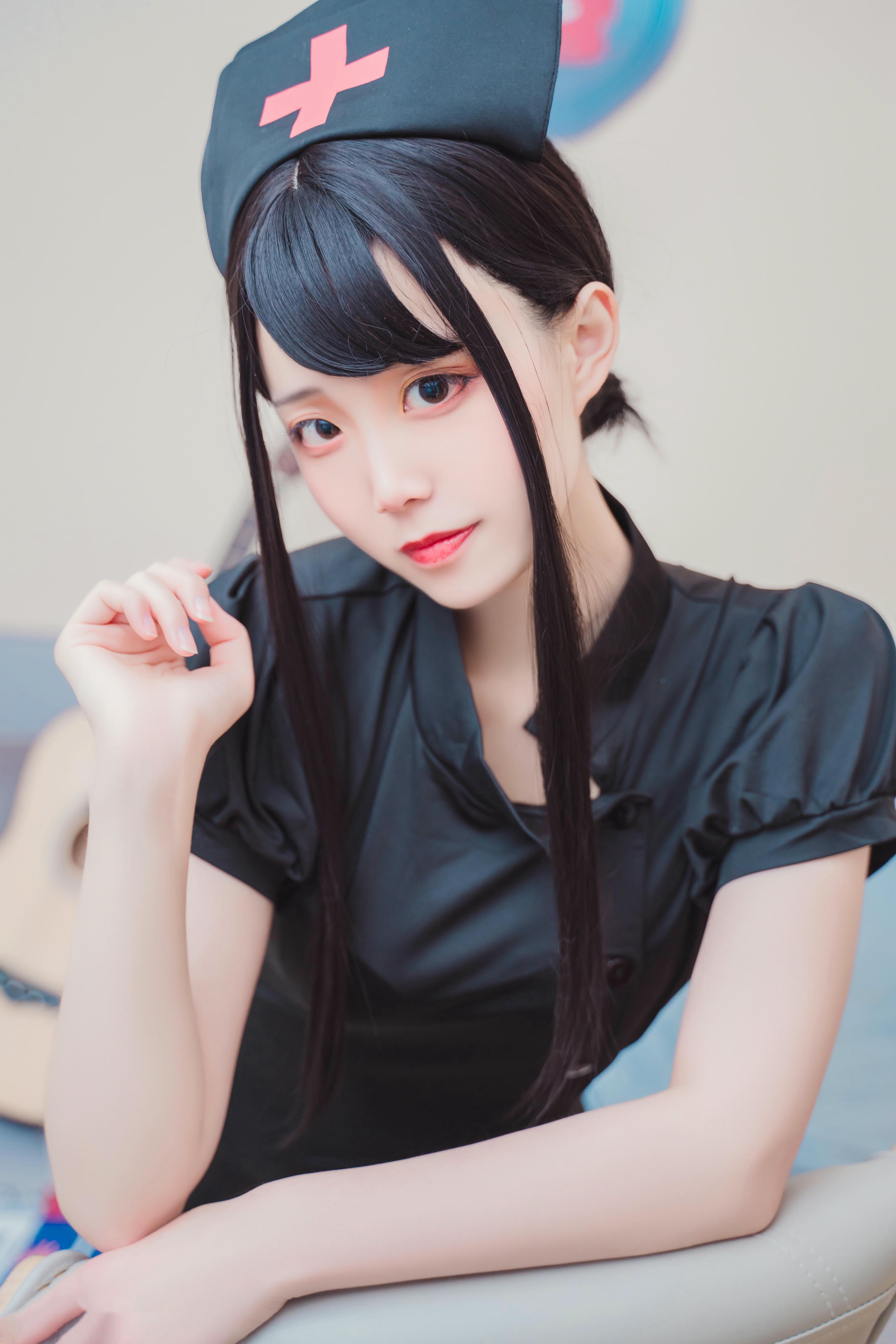 [喵糖映画] VOL.393 黑色护士[28P／476MB]_第1集