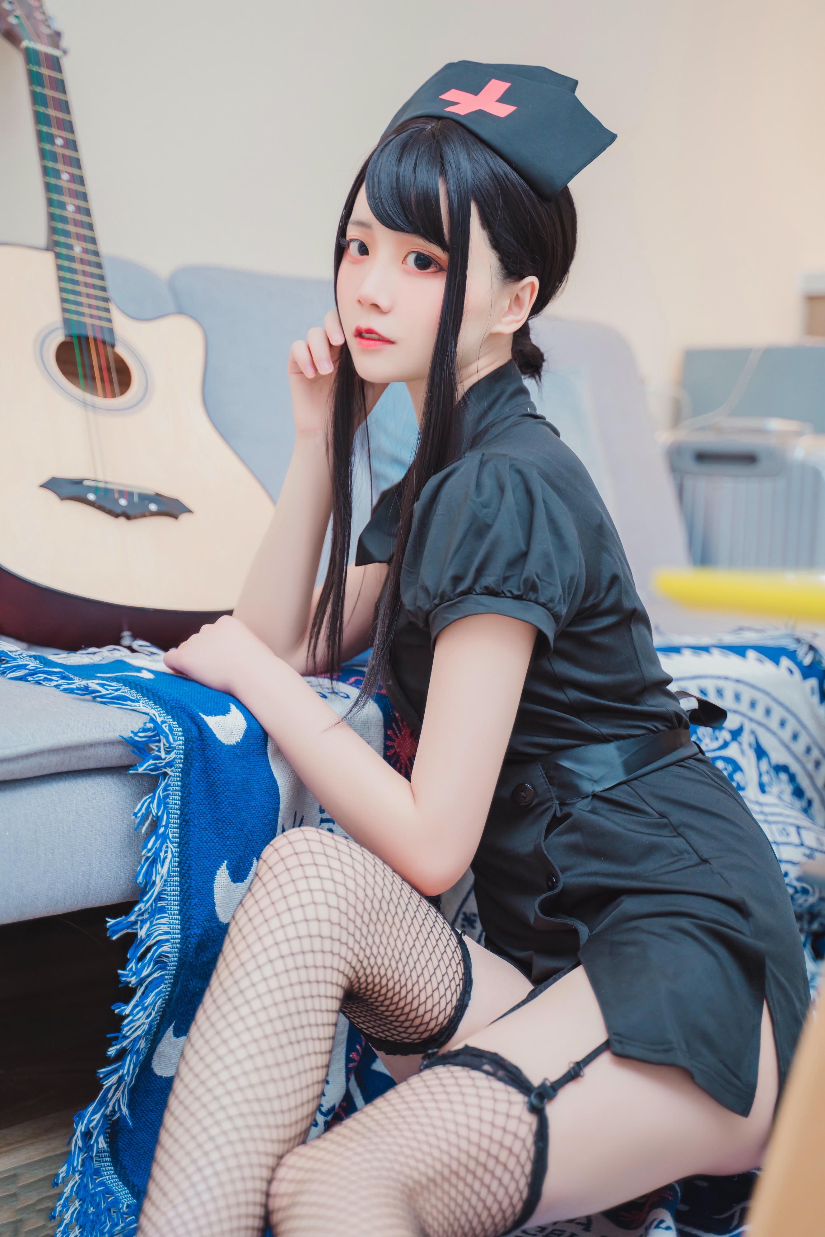 [喵糖映画] VOL.393 黑色护士[28P／476MB]_第1集