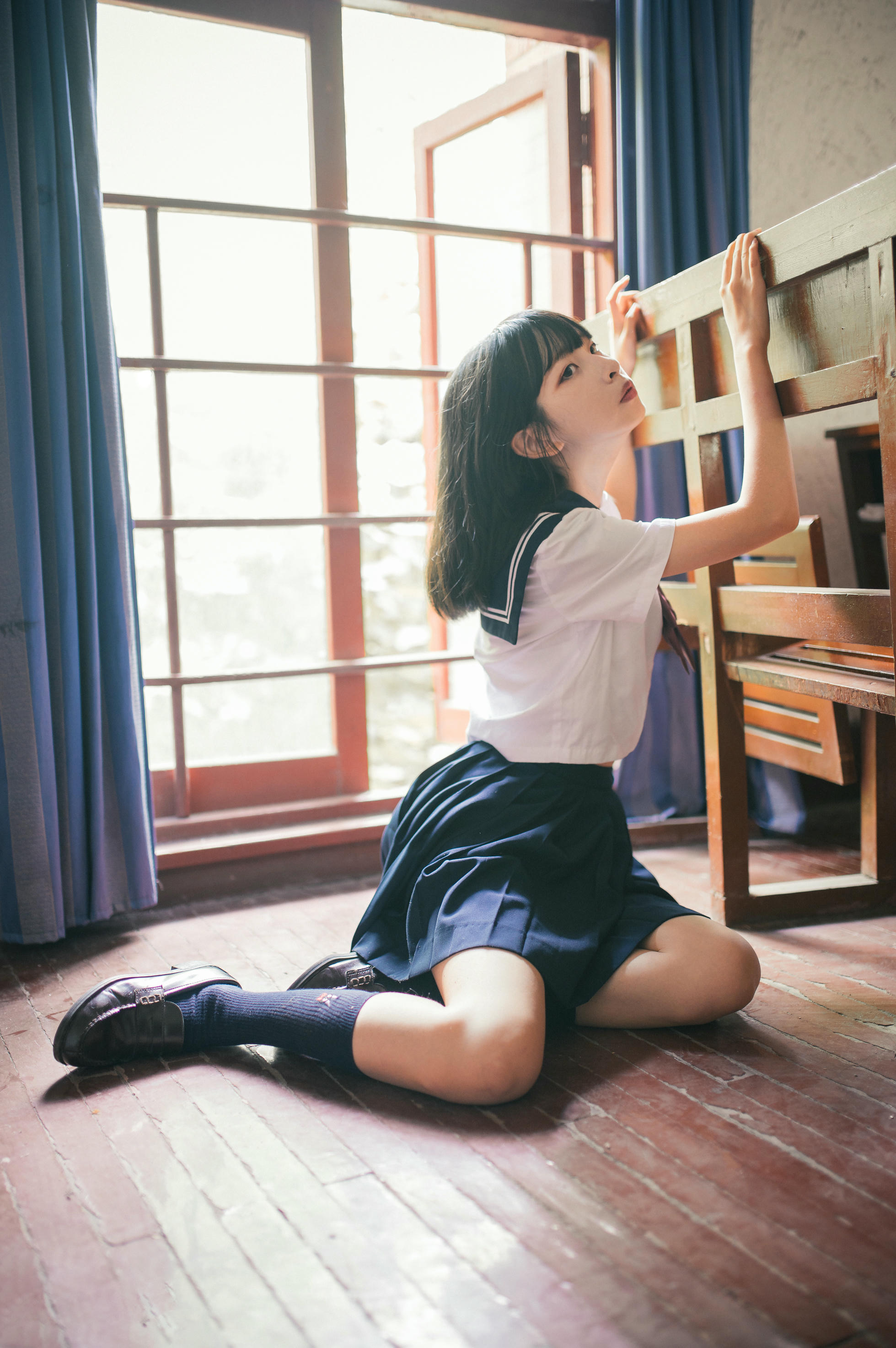 [喵糖映画] VOL.397 课室学妹[22P／148MB]_第1集