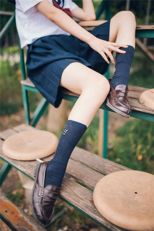 [喵糖映画] VOL.397 课室学妹[22P／148MB]_第1集