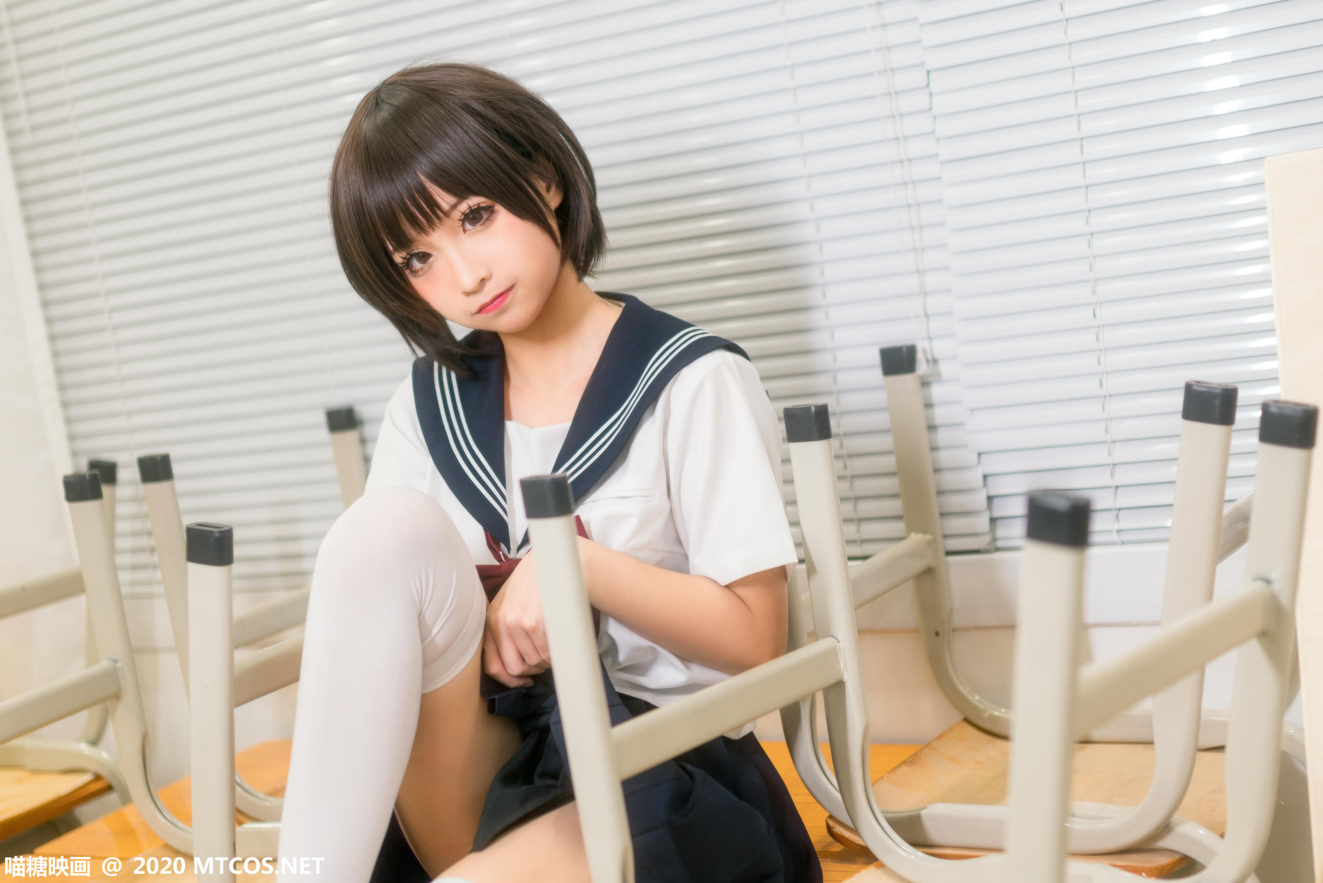 [喵糖映画] JKL.020 课室JK制服[25P／270MB]_第1集