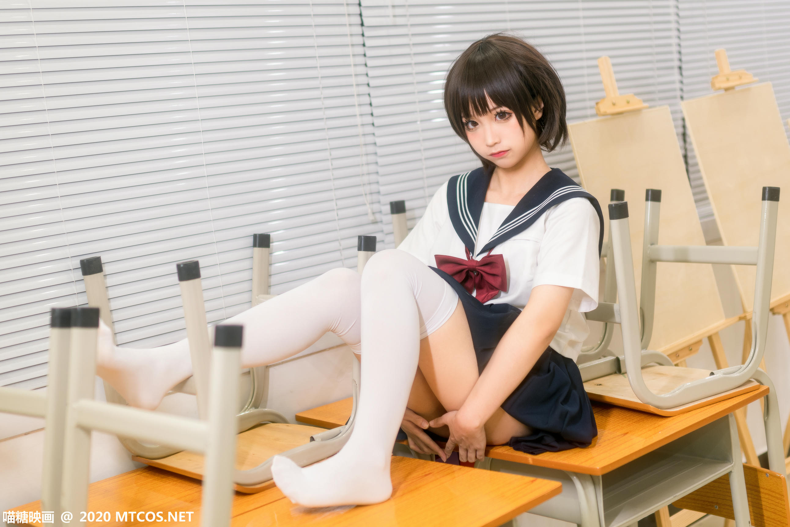 [喵糖映画] JKL.020 课室JK制服[25P／270MB]_第1集