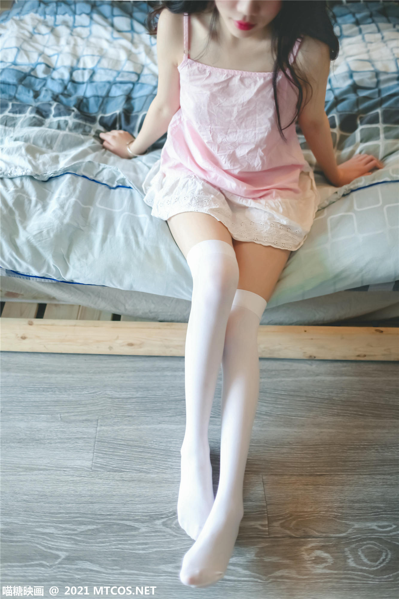 [喵糖映画] VOL.406 粉裙民宿[28P／163MB]_第1集