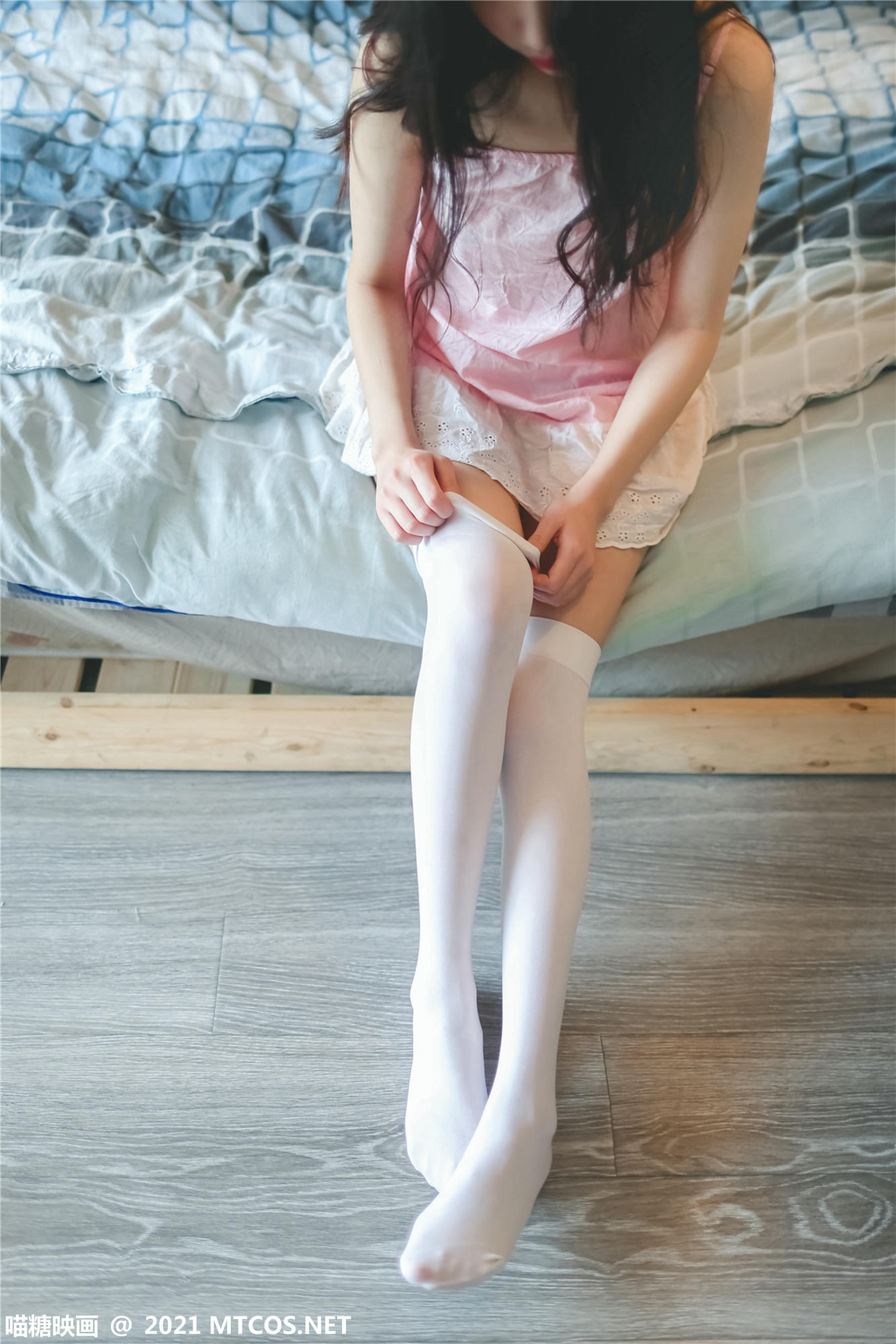 [喵糖映画] VOL.406 粉裙民宿[28P／163MB]_第1集