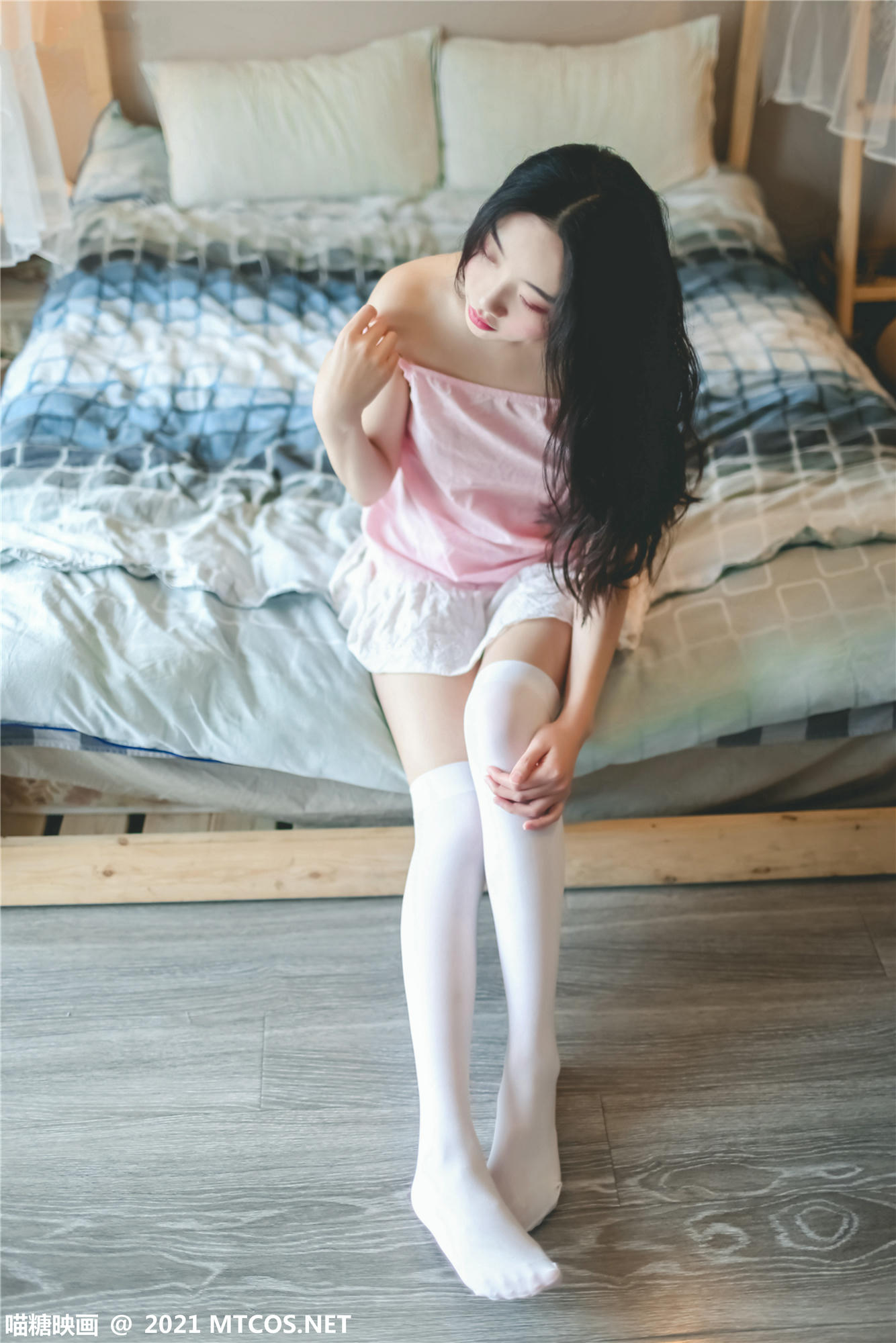 [喵糖映画] VOL.406 粉裙民宿[28P／163MB]_第1集