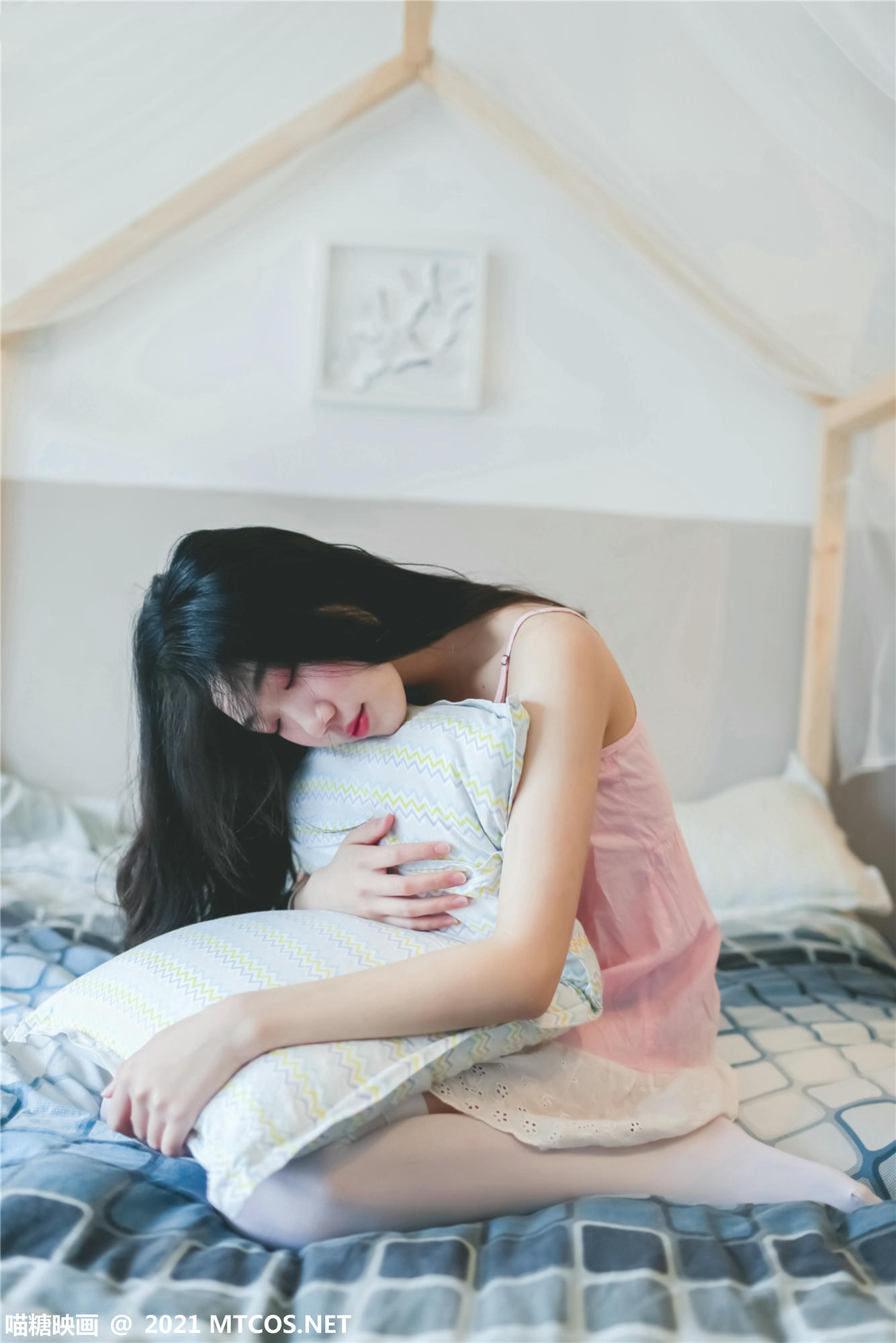 [喵糖映画] VOL.406 粉裙民宿[28P／163MB]_第2集