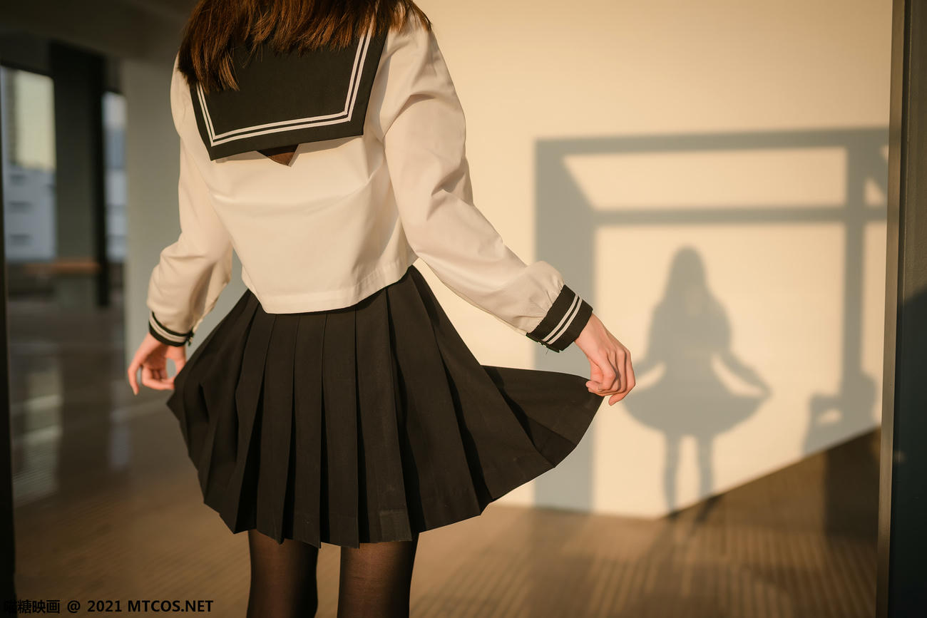 [喵糖映画] VOL.409 黄昏下的JK[33P／75.8MB]_第2集