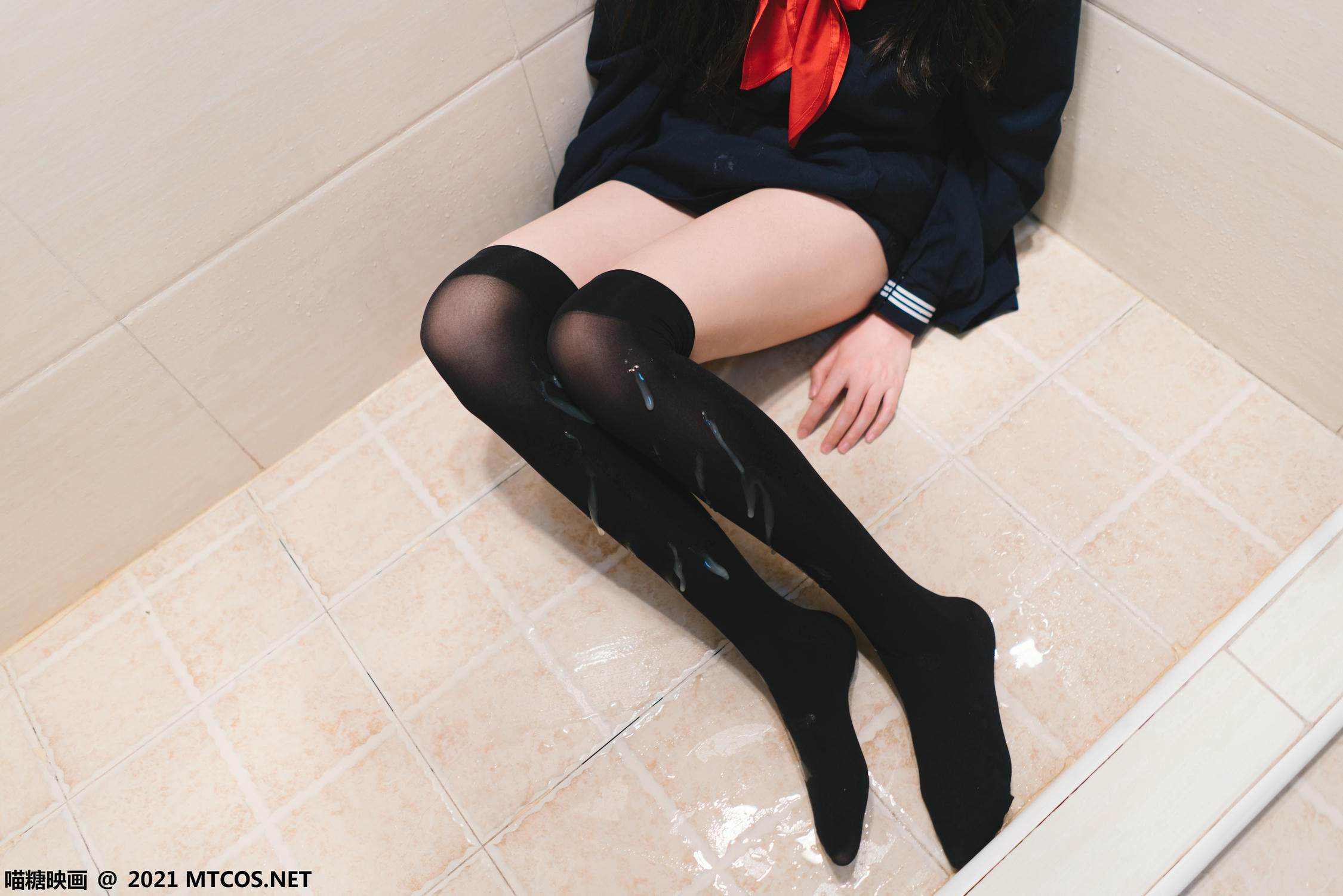 [喵糖映画] VOL.410 浴室JK[29P／183MB]_第1集