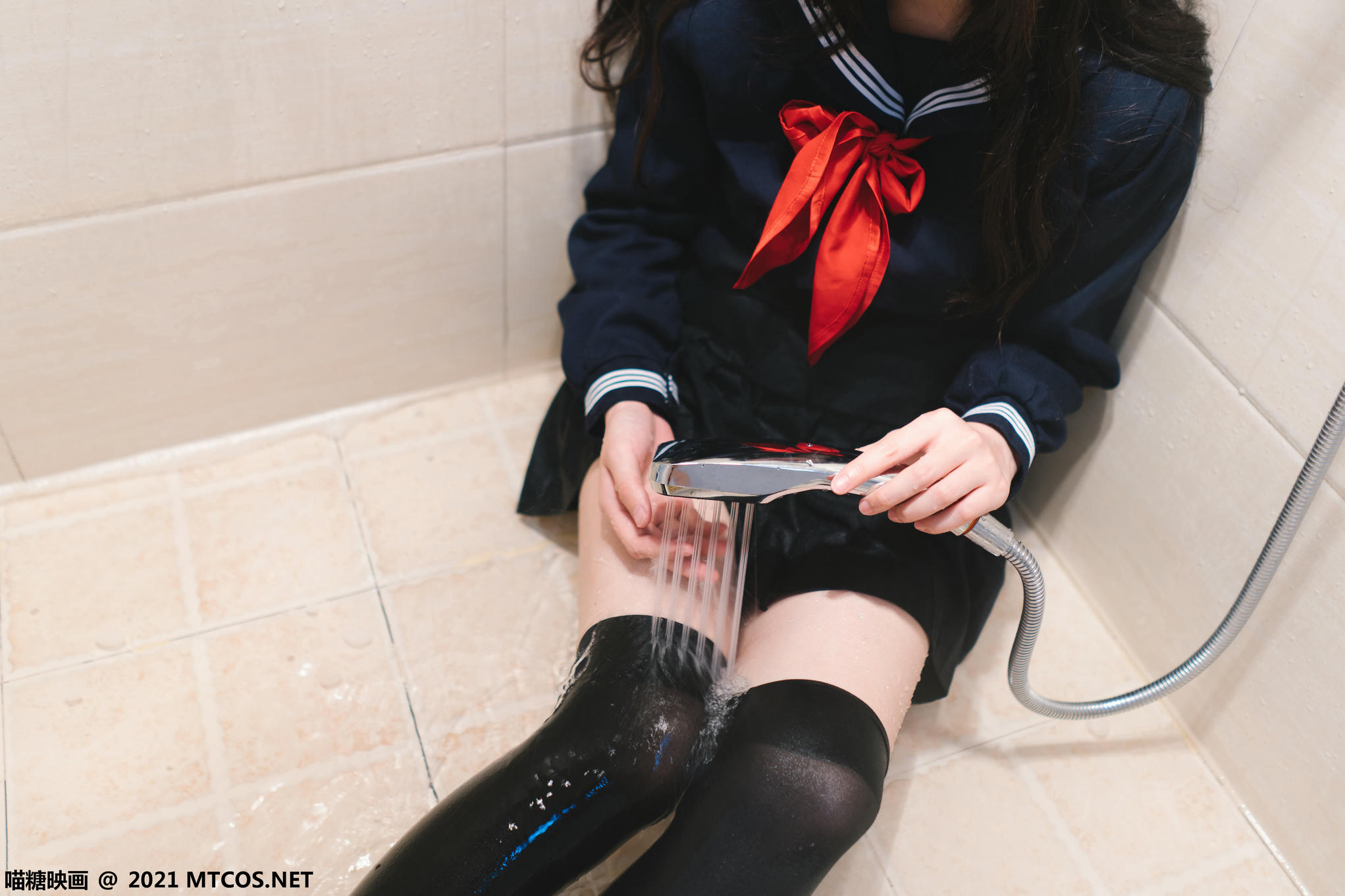 [喵糖映画] VOL.410 浴室JK[29P／183MB]_第2集