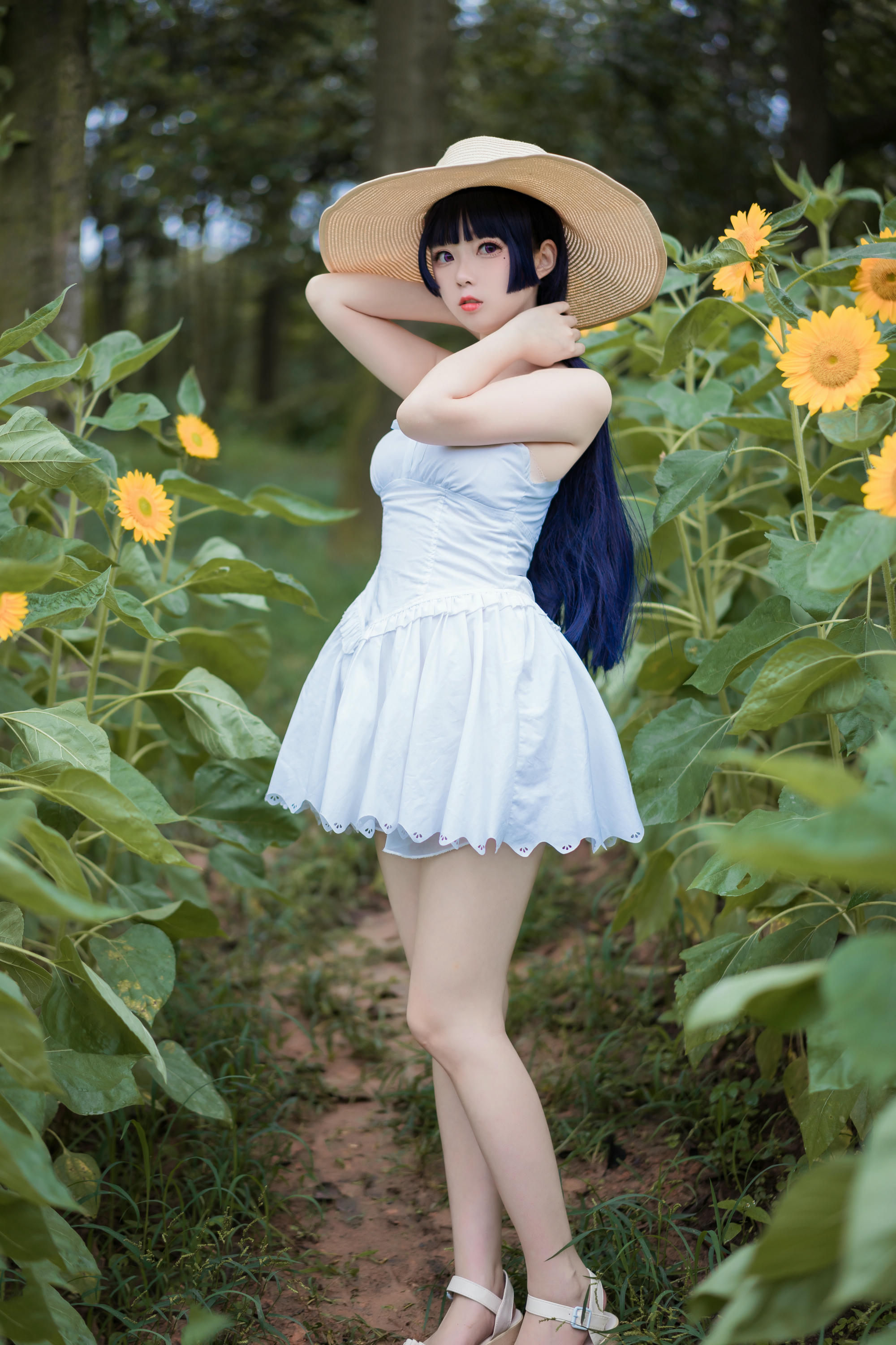 [喵糖映画] VOL.414 花园白裙[37P-402MB]_第2集