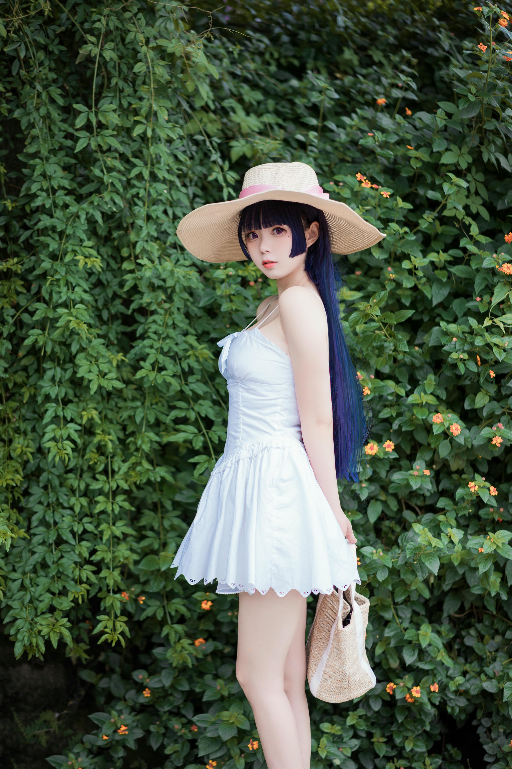 [喵糖映画] VOL.414 花园白裙[37P-402MB]_第1集