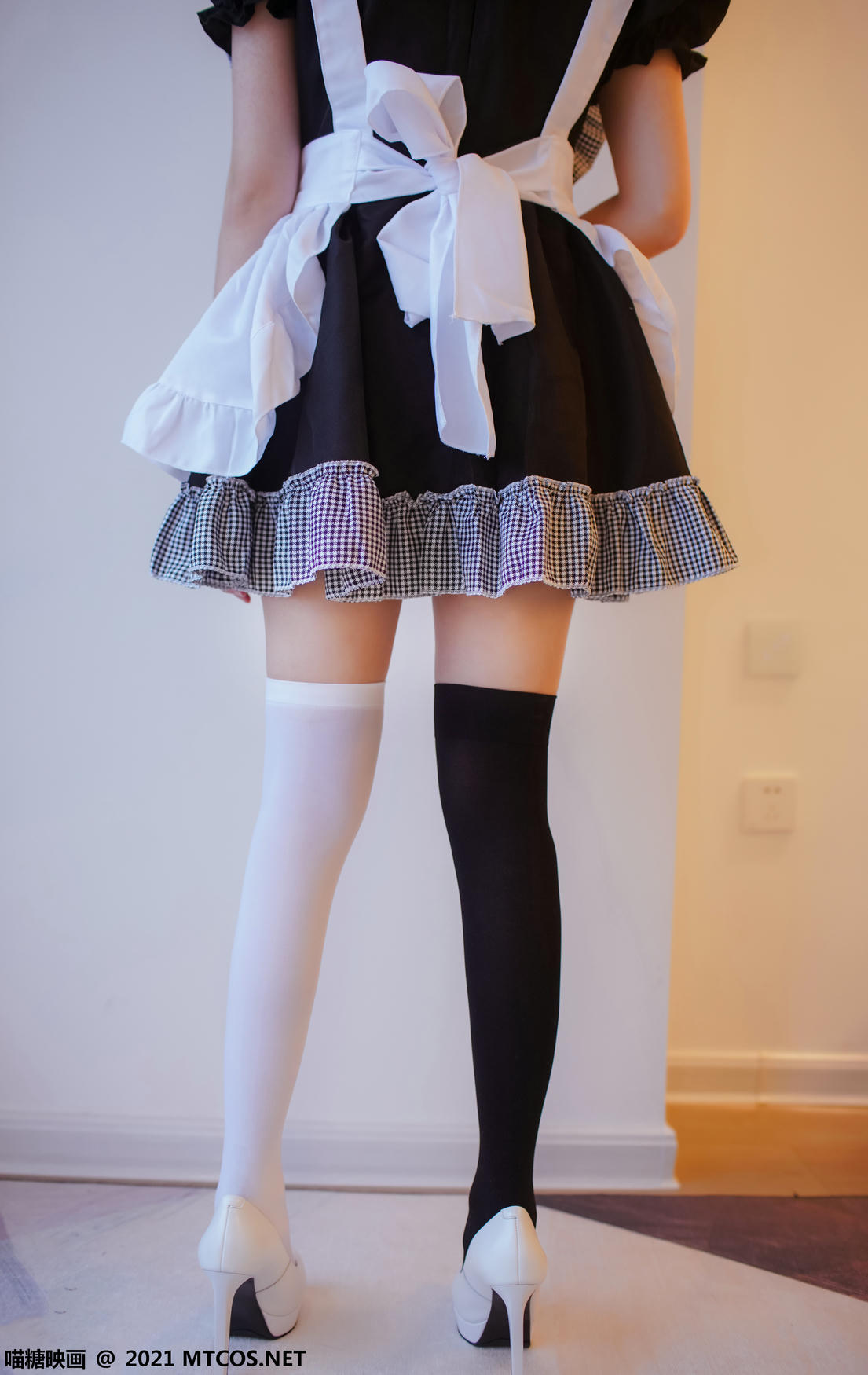 [喵糖映画] VOL.416 黑白女仆[37P／217MB]_第1集