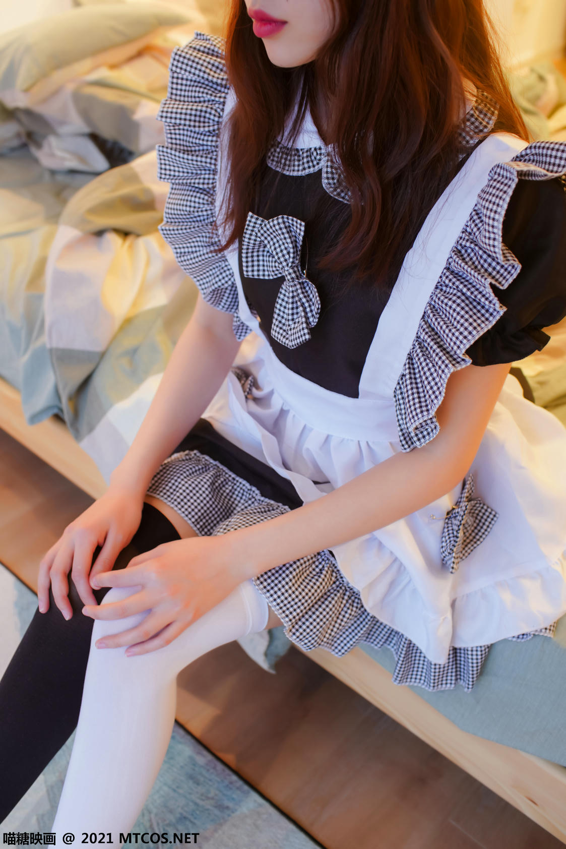 [喵糖映画] VOL.416 黑白女仆[37P／217MB]_第2集