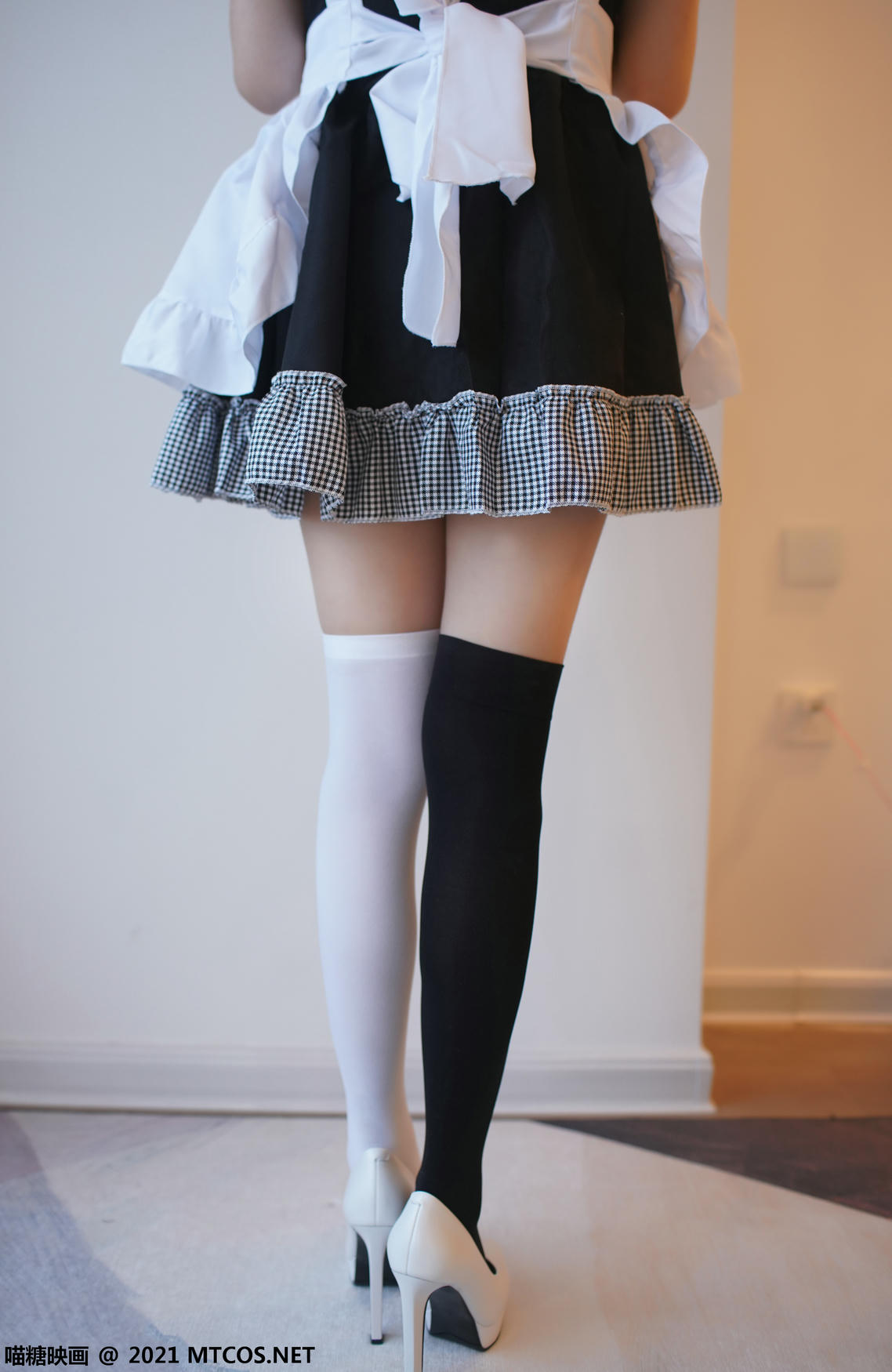 [喵糖映画] VOL.416 黑白女仆[37P／217MB]_第1集