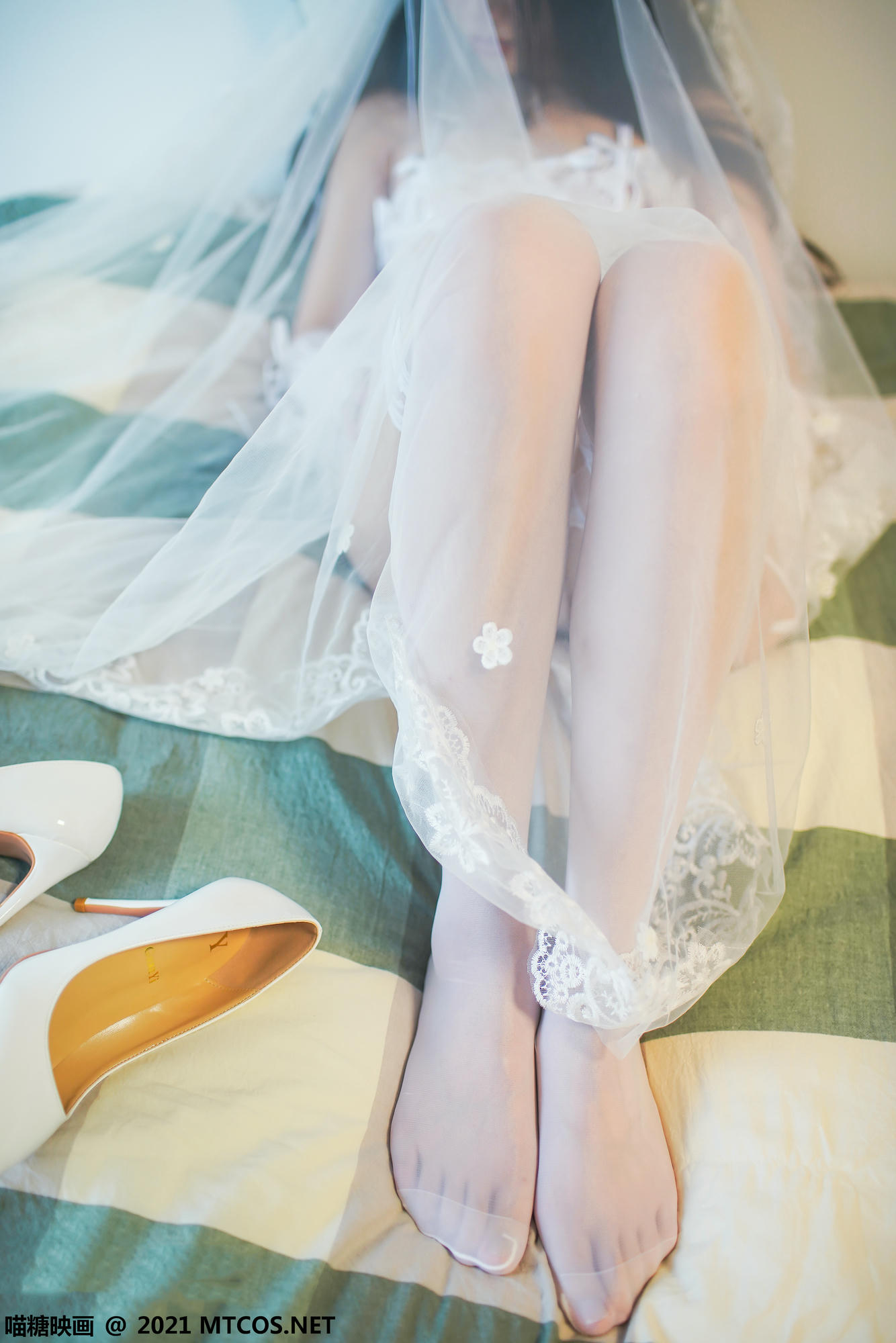 [喵糖映画] VOL.419 白色婚纱[23P／181MB]_第1集