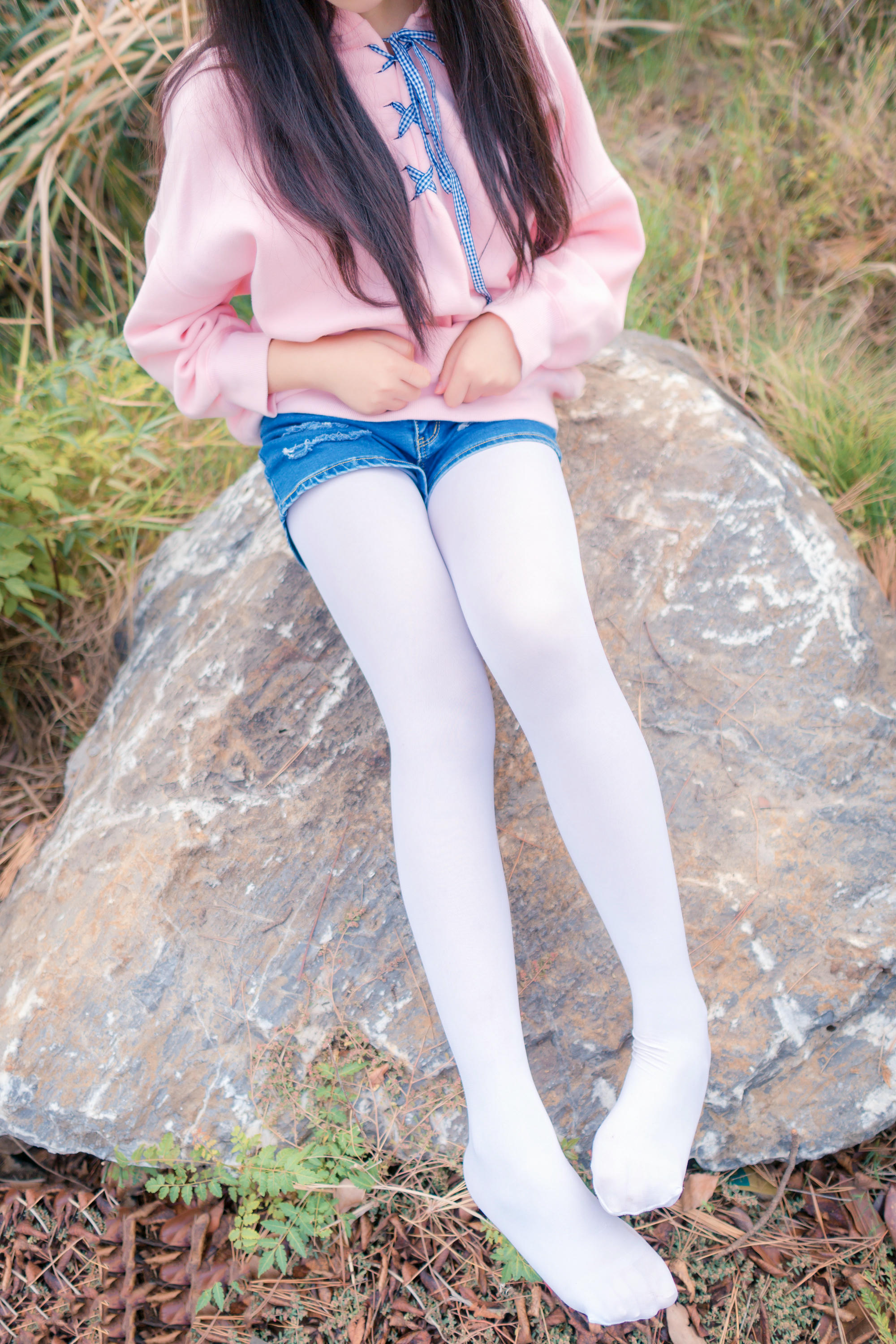 [喵糖映画] VOL.420 春日踏青[37P／250MB]_第1集