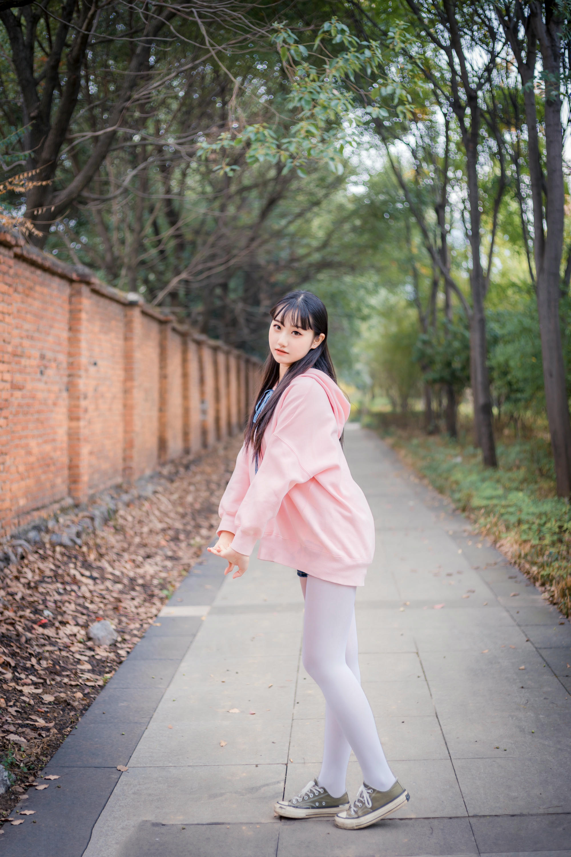 [喵糖映画] VOL.420 春日踏青[37P／250MB]_第1集