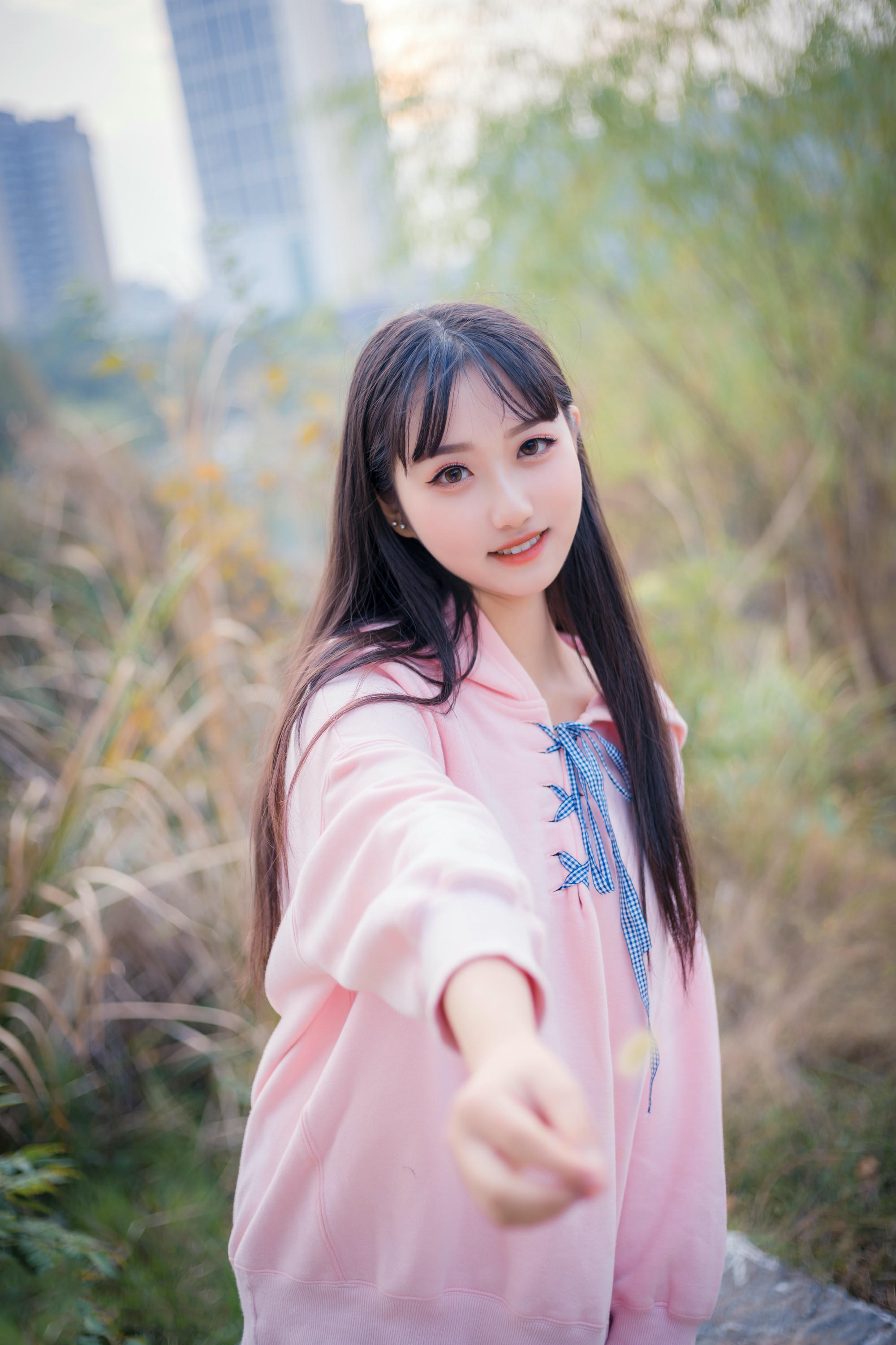 [喵糖映画] VOL.420 春日踏青[37P／250MB]_第1集