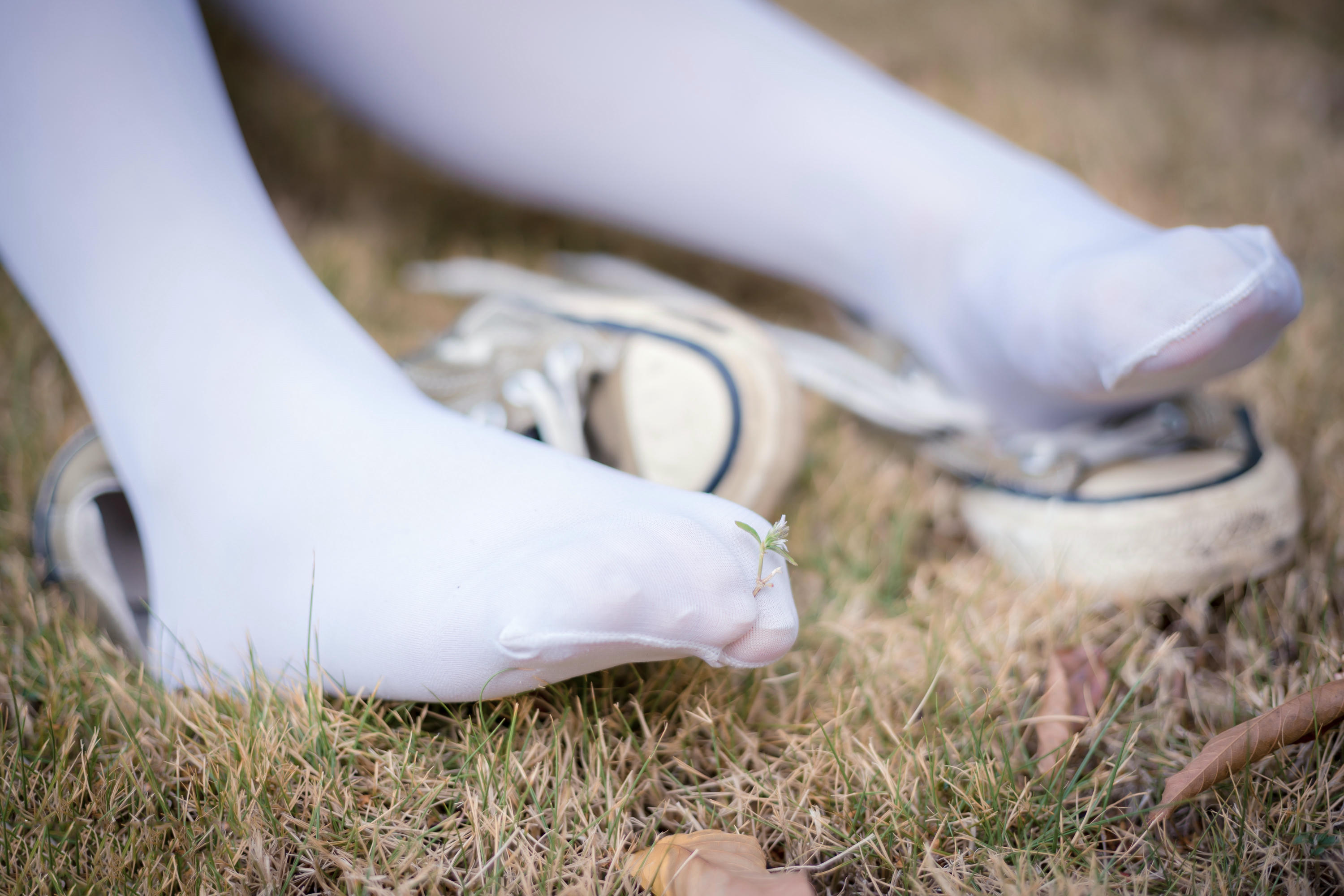 [喵糖映画] VOL.420 春日踏青[37P／250MB]_第1集