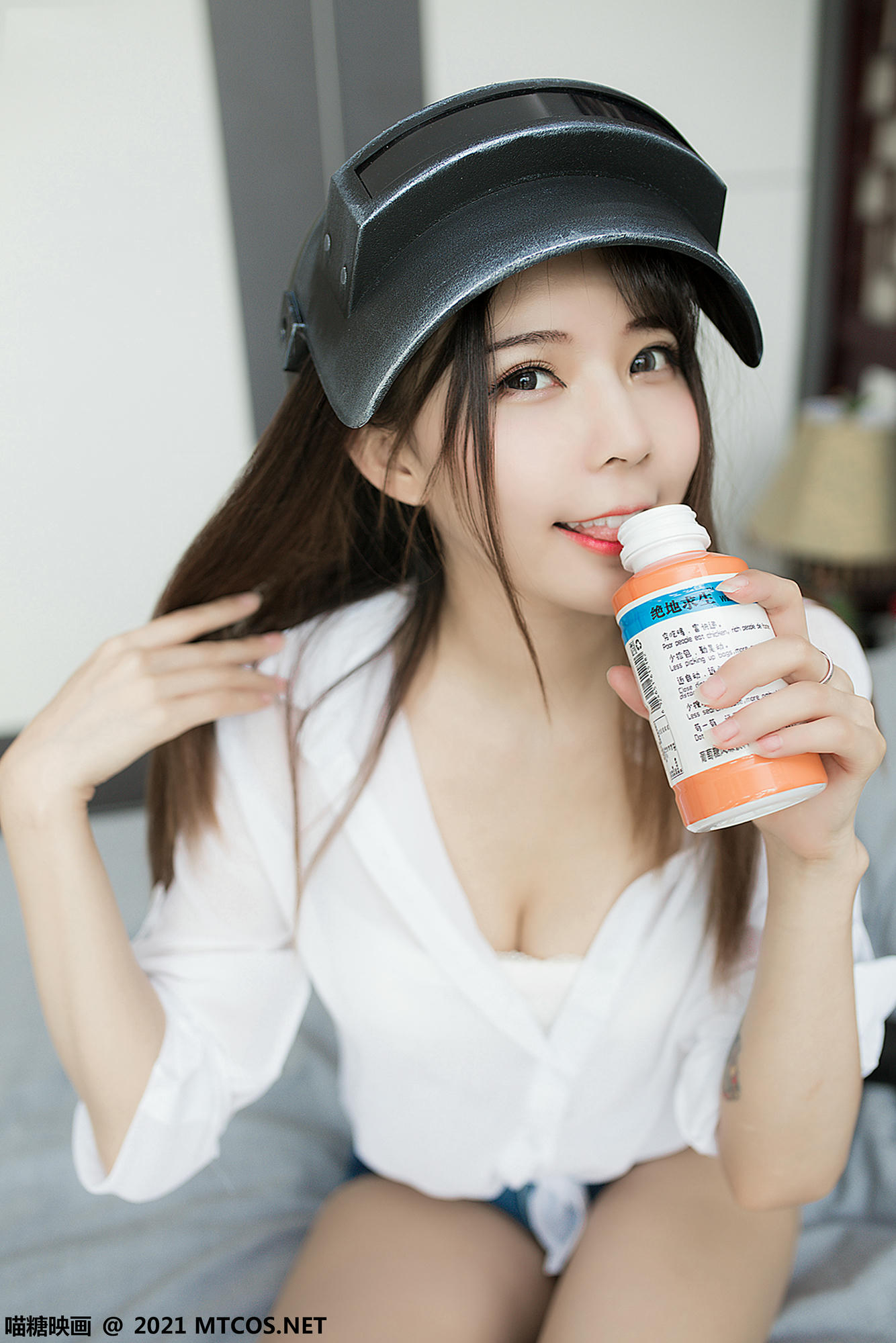 [喵糖映画] VOL.421 吃鸡少女[45P／333MB]_第1集