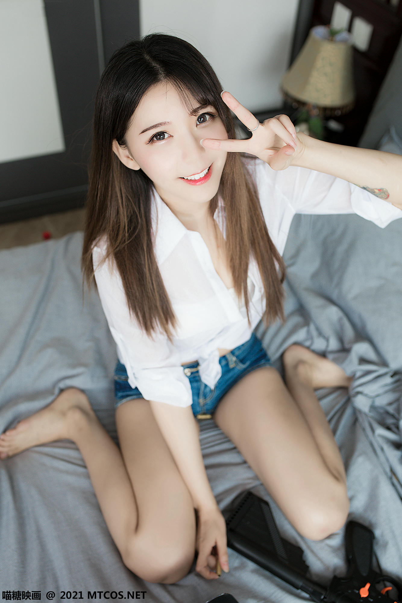 [喵糖映画] VOL.421 吃鸡少女[45P／333MB]_第2集