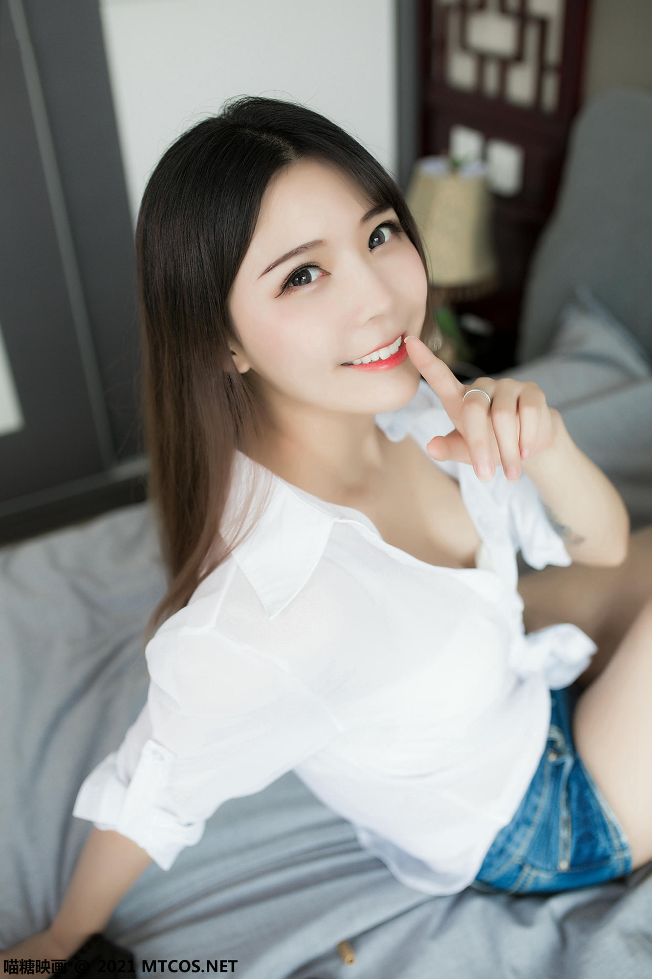 [喵糖映画] VOL.421 吃鸡少女[45P／333MB]_第2集