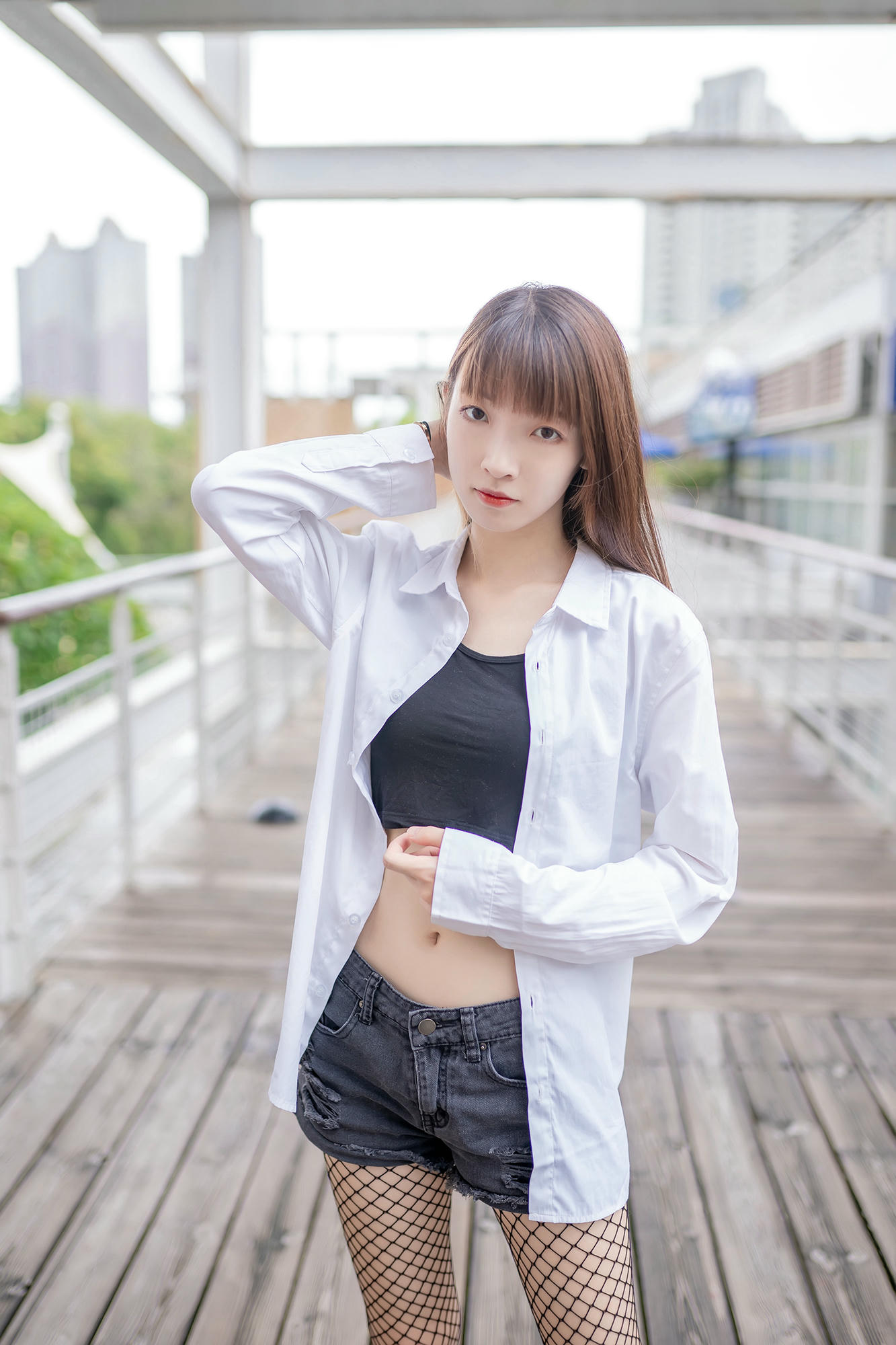 [喵糖映画] VOL.422 网袜少女[50P／280MB]_第1集