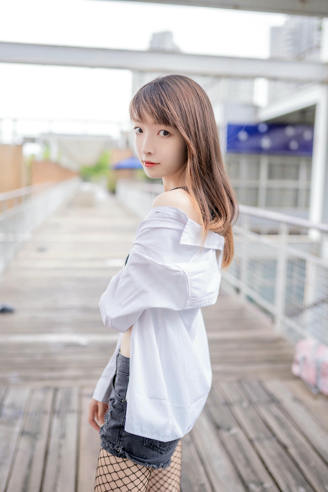 [喵糖映画] VOL.422 网袜少女[50P／280MB]_第1集