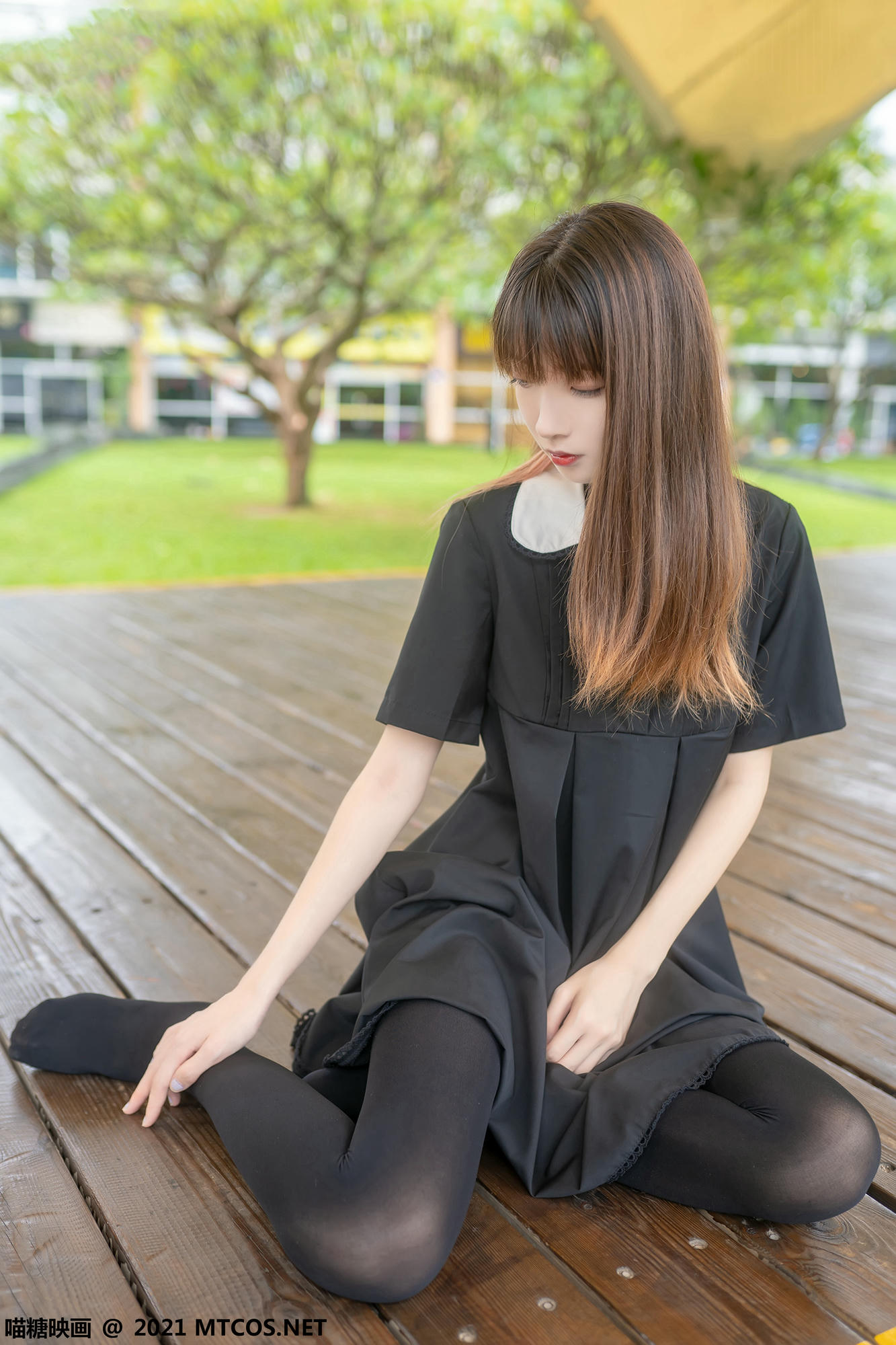 [喵糖映画] VOL.423 黑裙黑袜[35P／254MB]_第1集