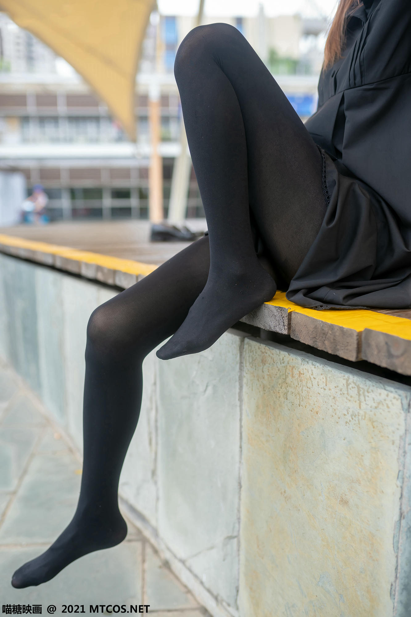 [喵糖映画] VOL.423 黑裙黑袜[35P／254MB]_第1集