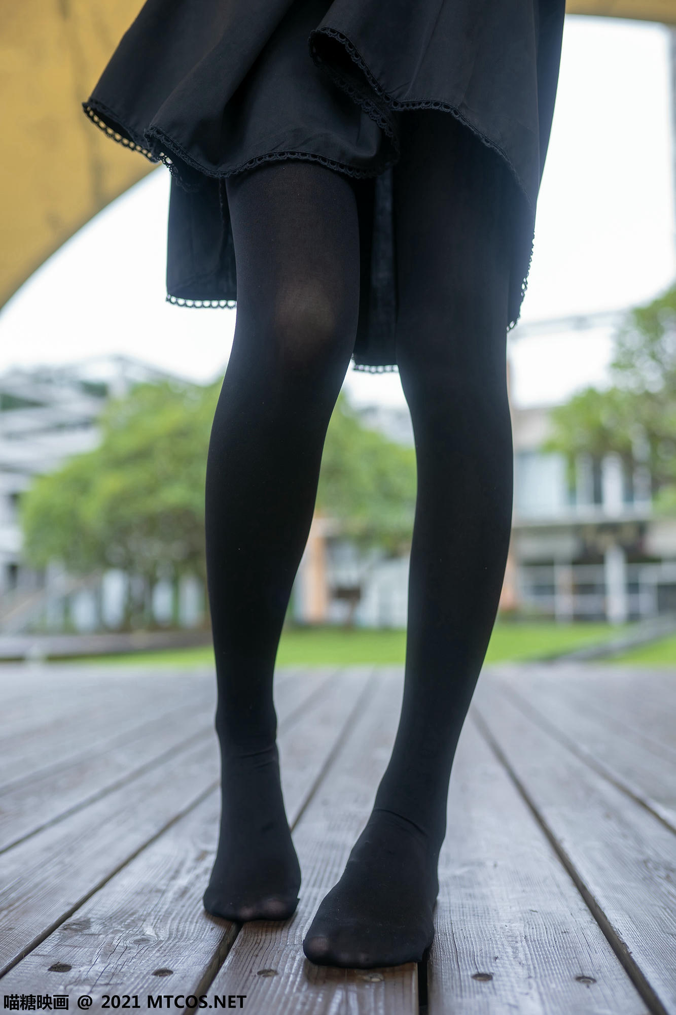 [喵糖映画] VOL.423 黑裙黑袜[35P／254MB]_第1集