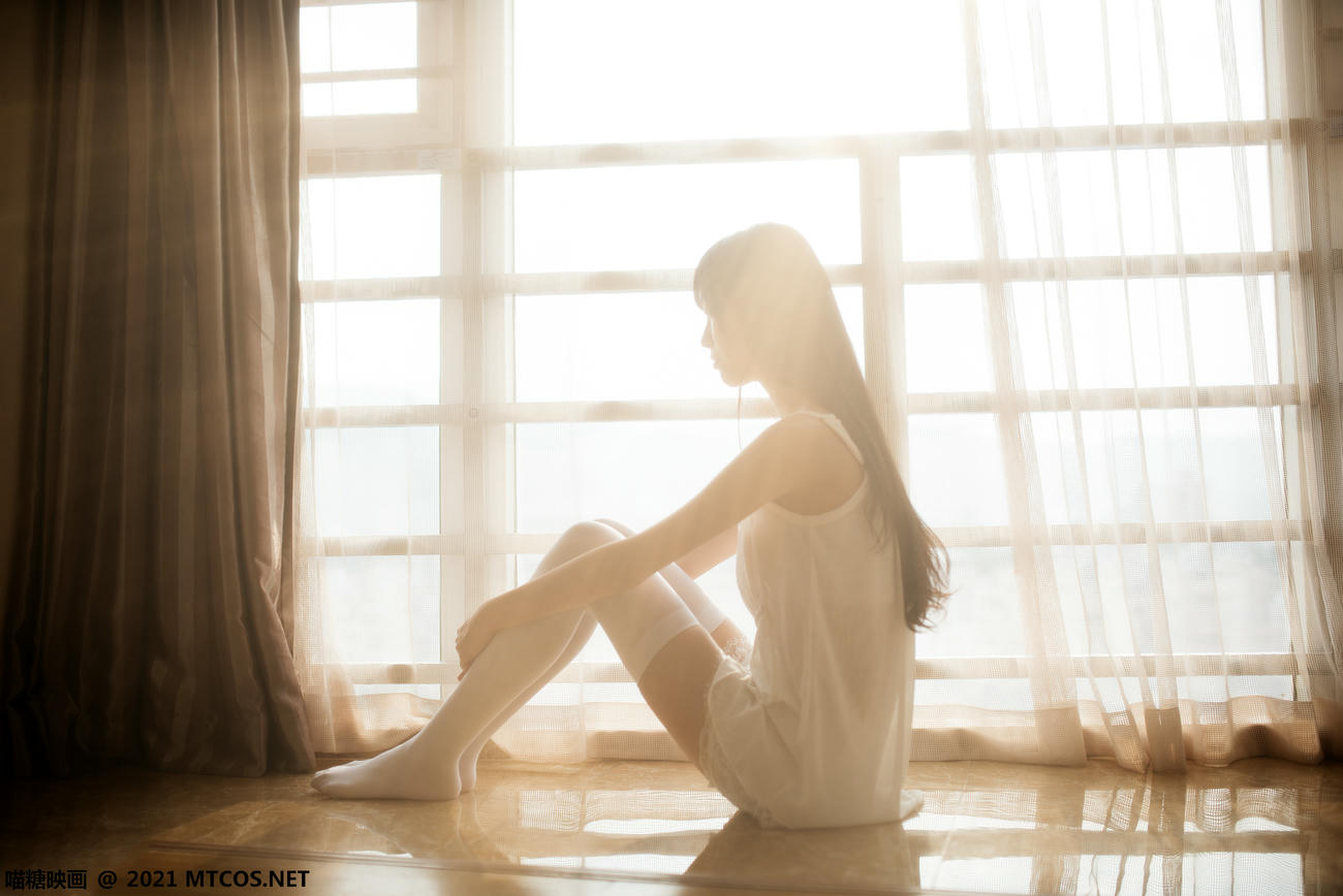 [喵糖映画]VOL.425 窗边暖阳[35P／73.3MB]_第2集