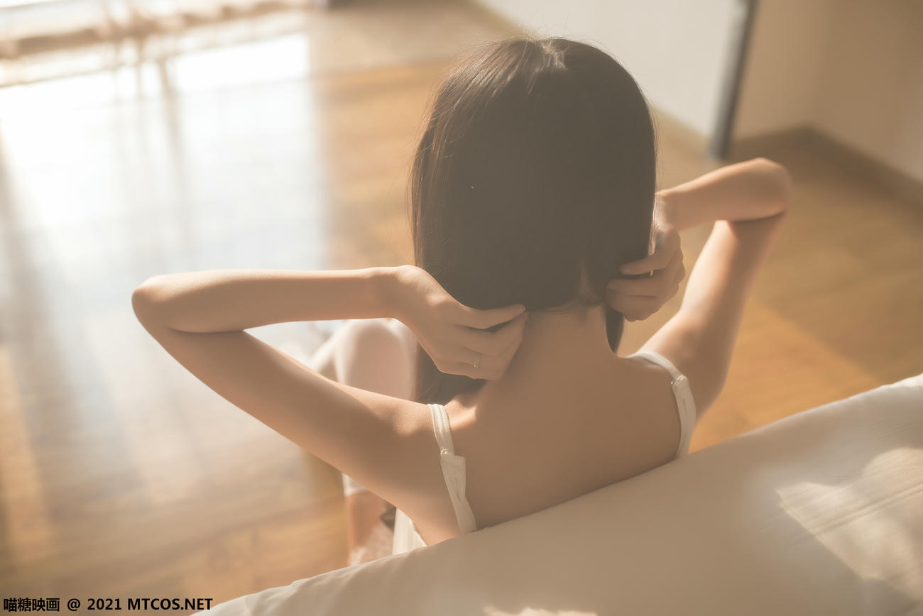 [喵糖映画]VOL.425 窗边暖阳[35P／73.3MB]_第2集