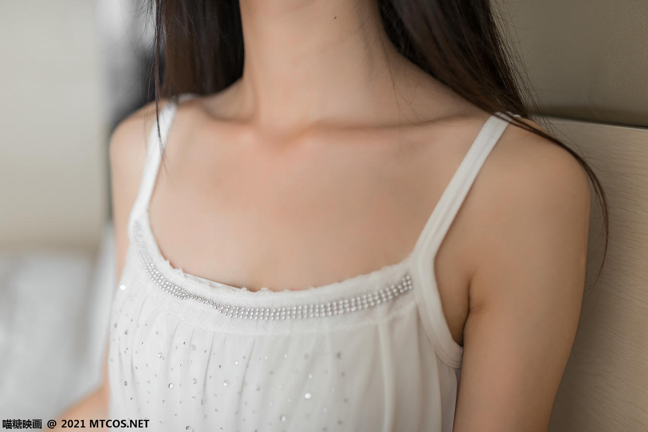 [喵糖映画]VOL.425 窗边暖阳[35P／73.3MB]_第1集