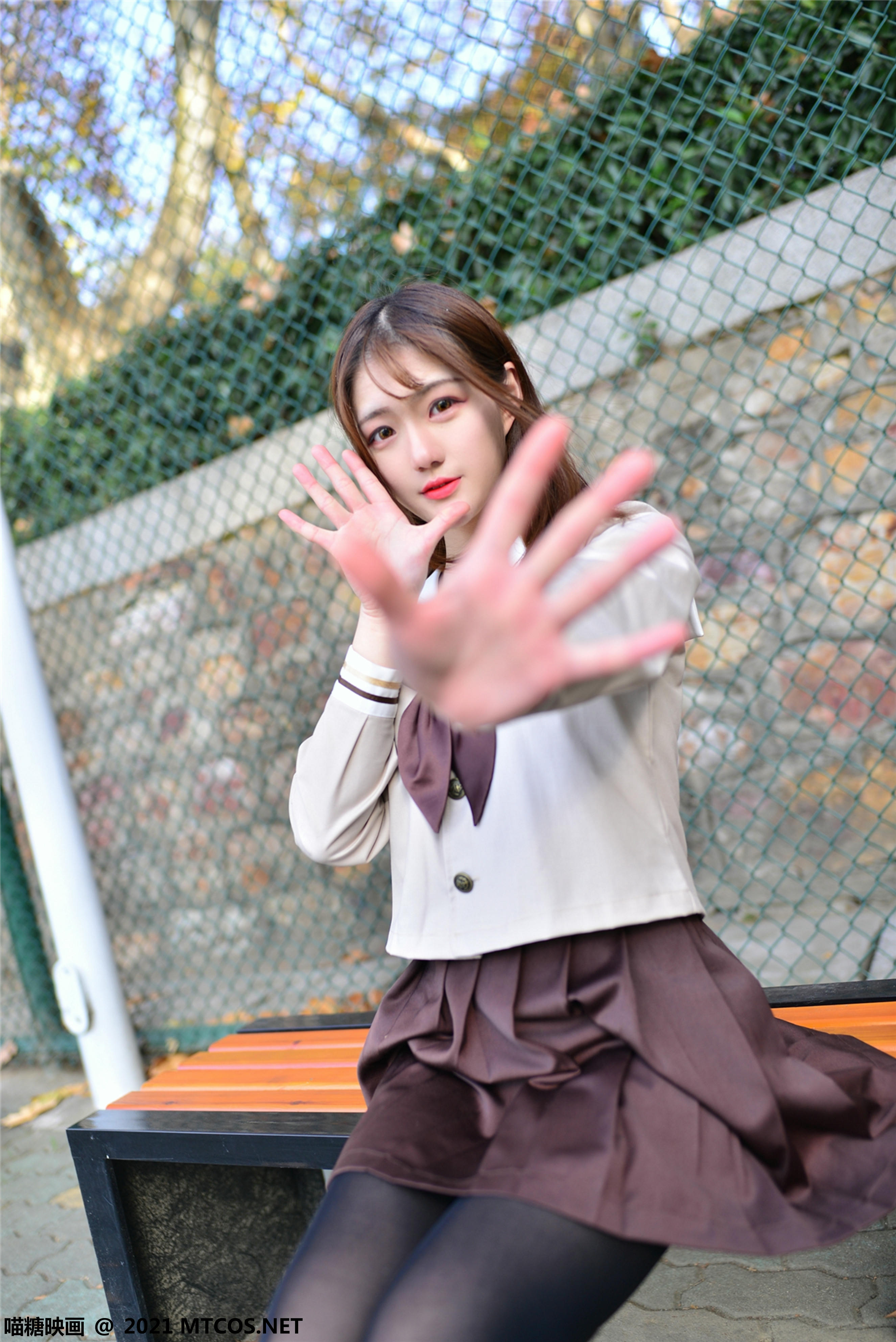 [喵糖映画]VOL.426 校园JK学妹[32P／756MB]_第1集