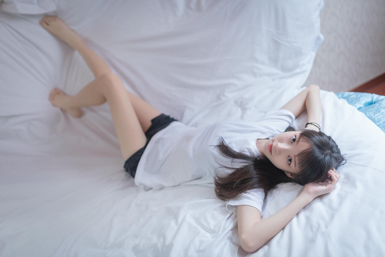 [喵糖映画]VOL.428 夏日热裤[50P／93MB]_第1集