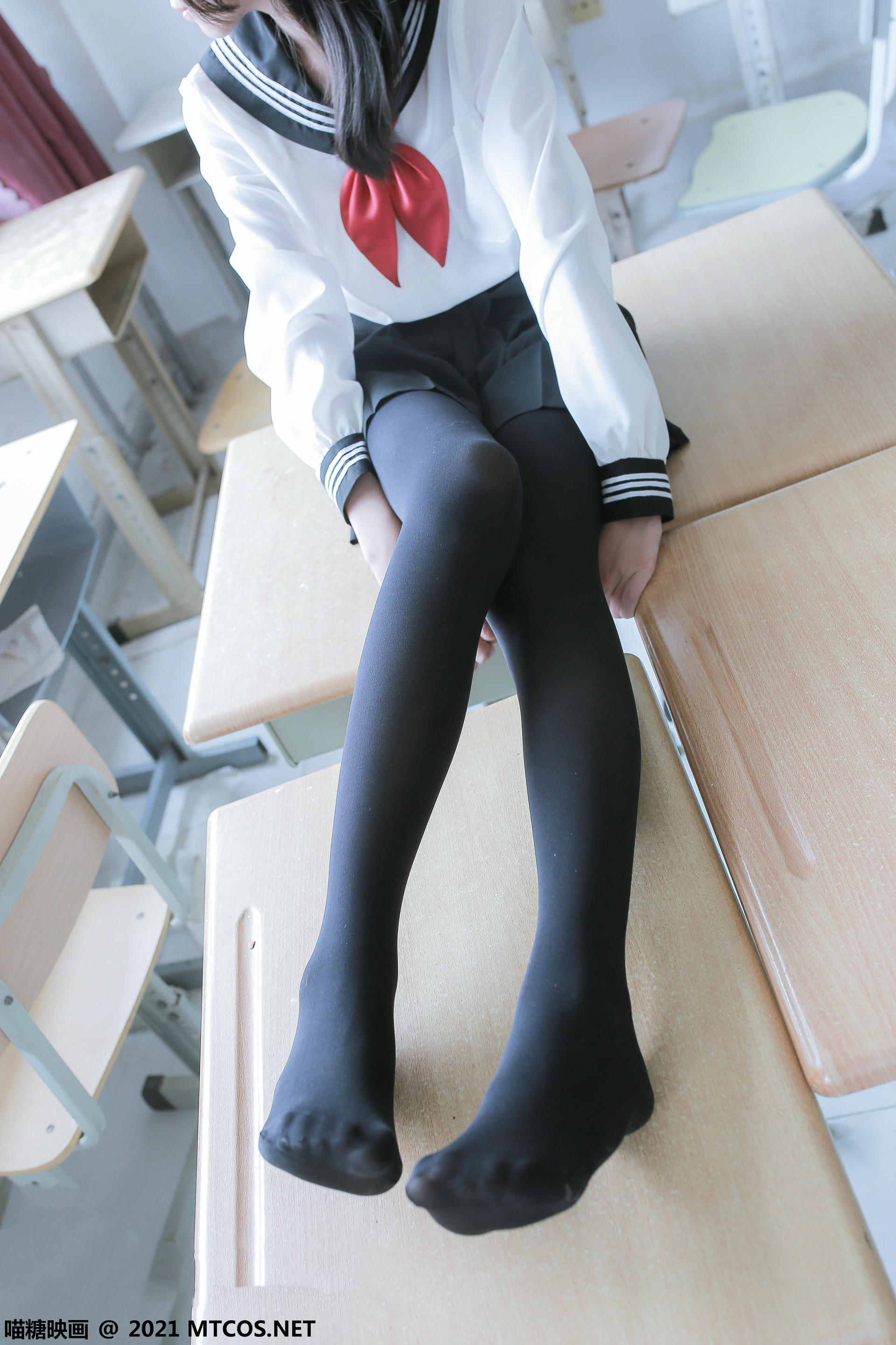 [喵糖映画]VOL.429 夏日热裤[20P／168MB]_第1集