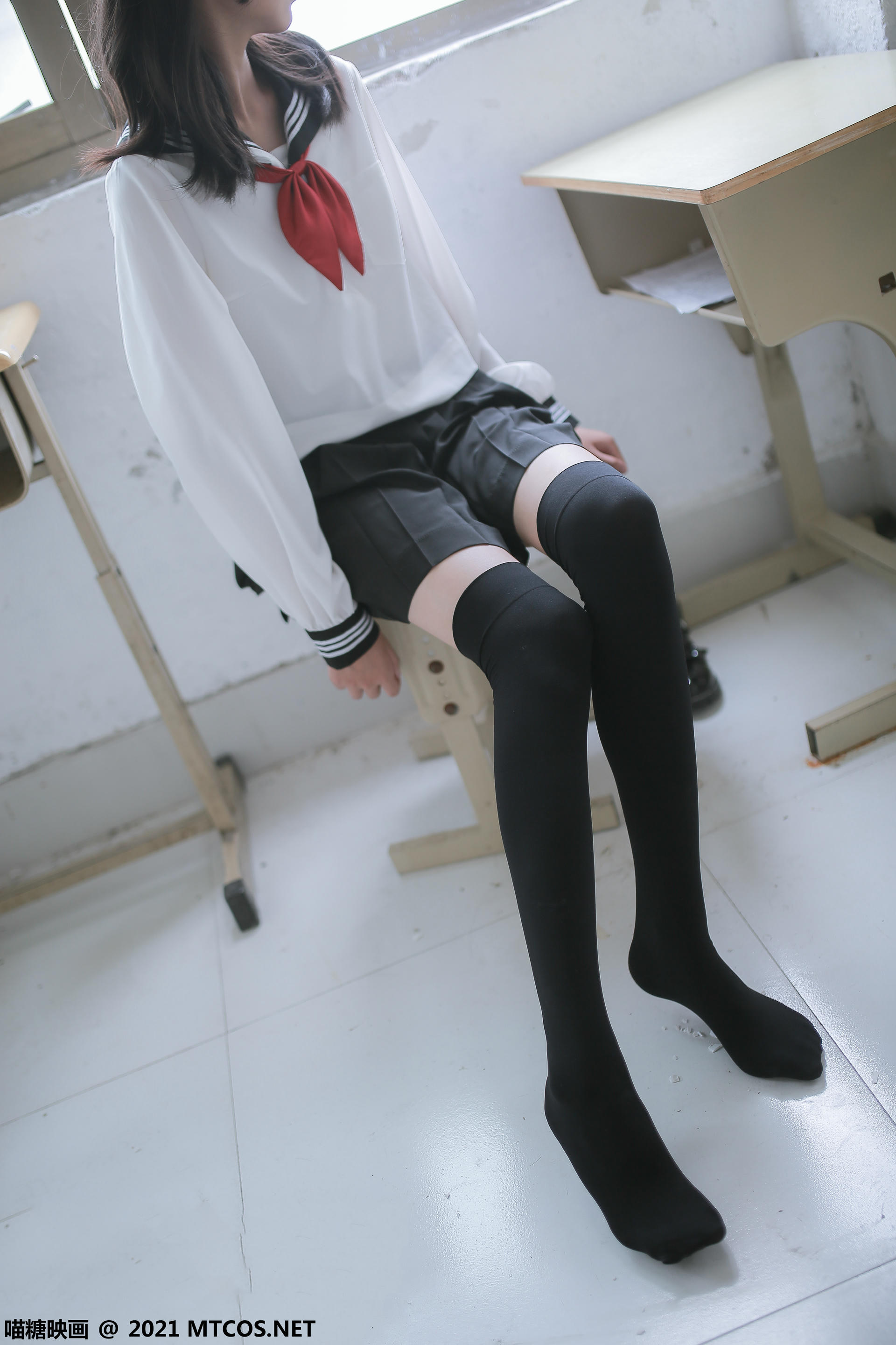 [喵糖映画]VOL.429 夏日热裤[20P／168MB]_第1集