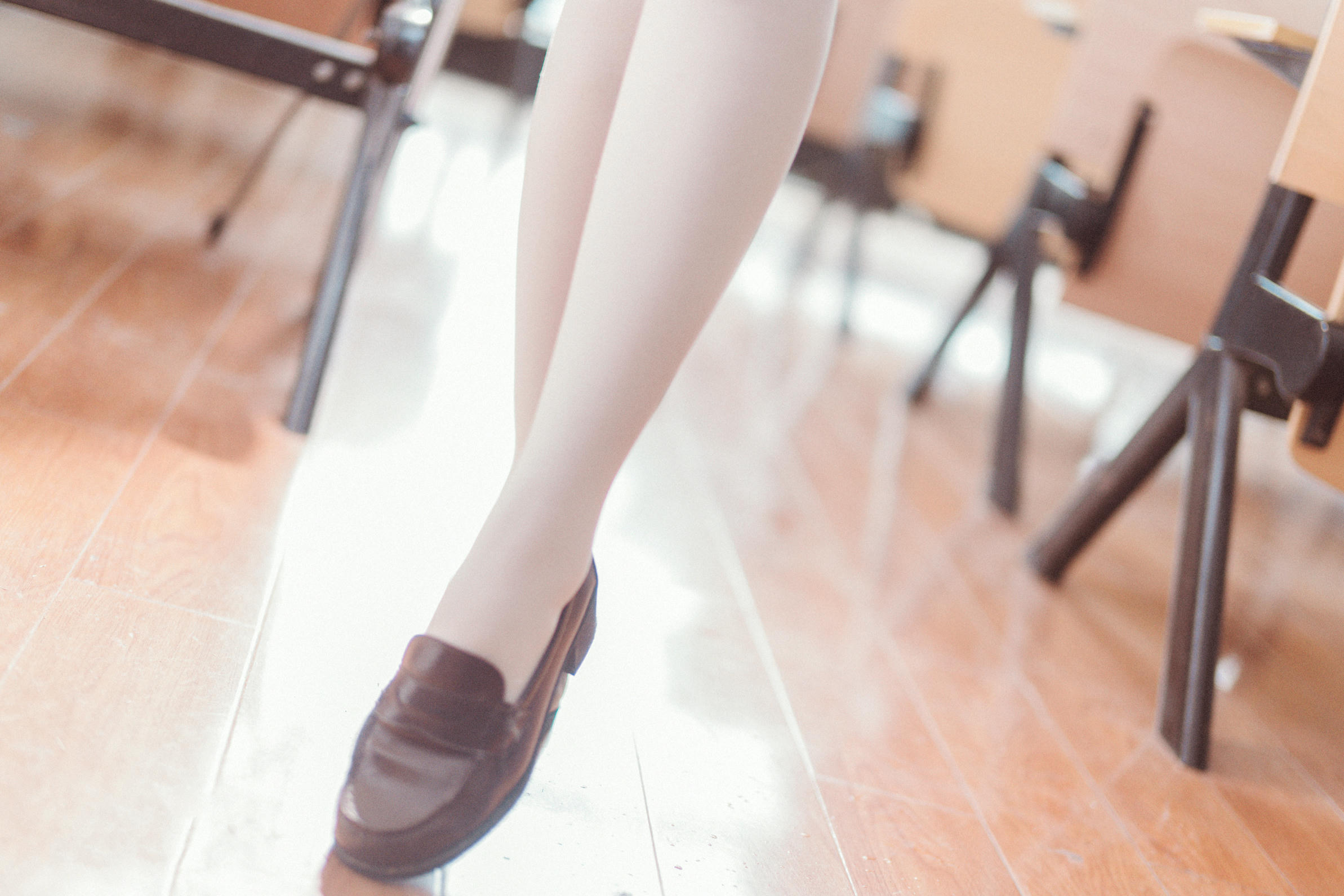 [喵糖映画]VOL.430 教室JK[32P／319MB]_第1集