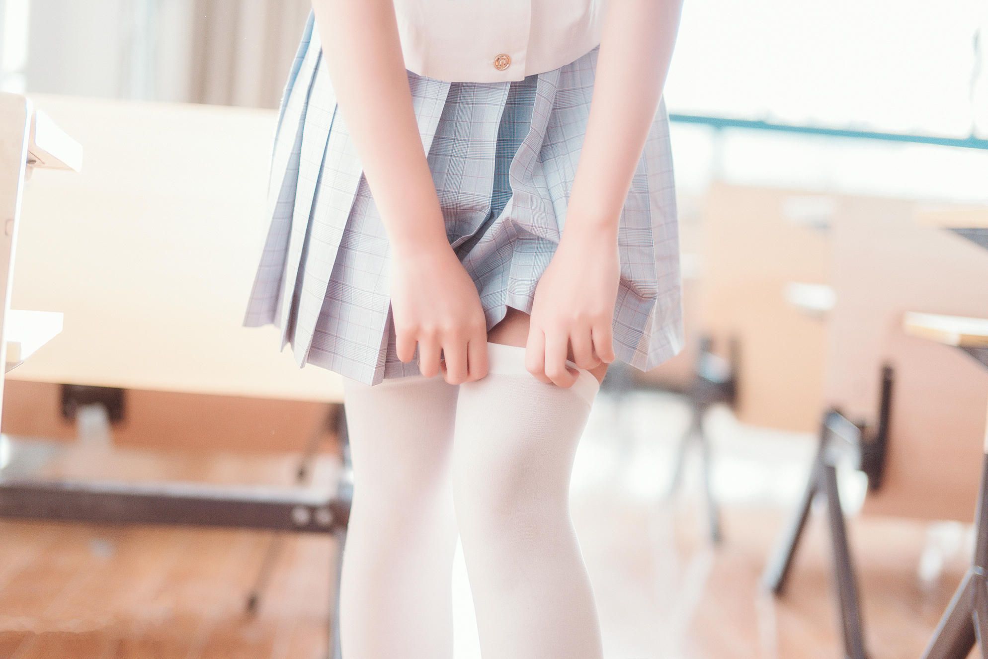 [喵糖映画]VOL.430 教室JK[32P／319MB]_第1集