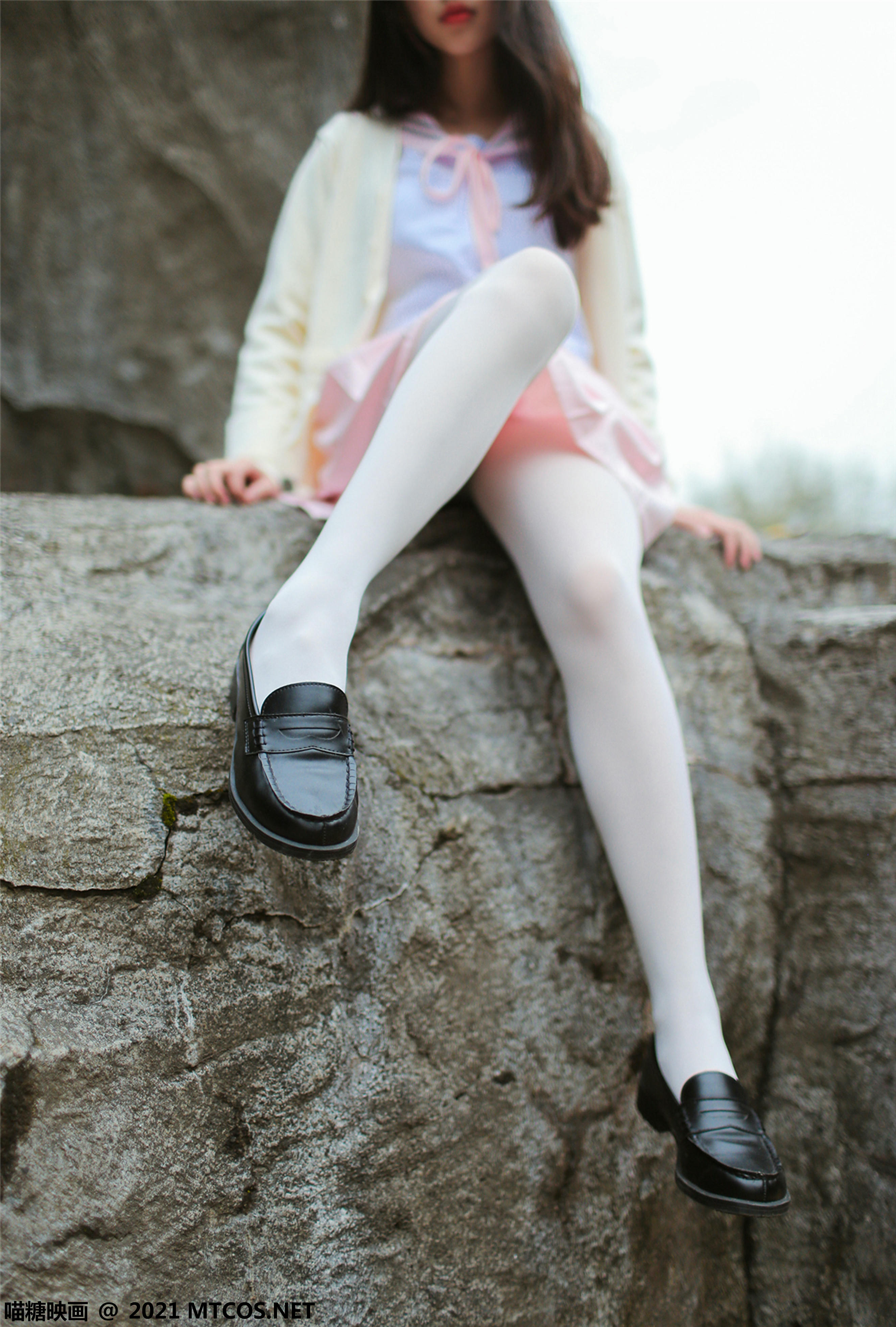 [喵糖映画]VOL.433 假日游乐场[33P／704MB]_第2集