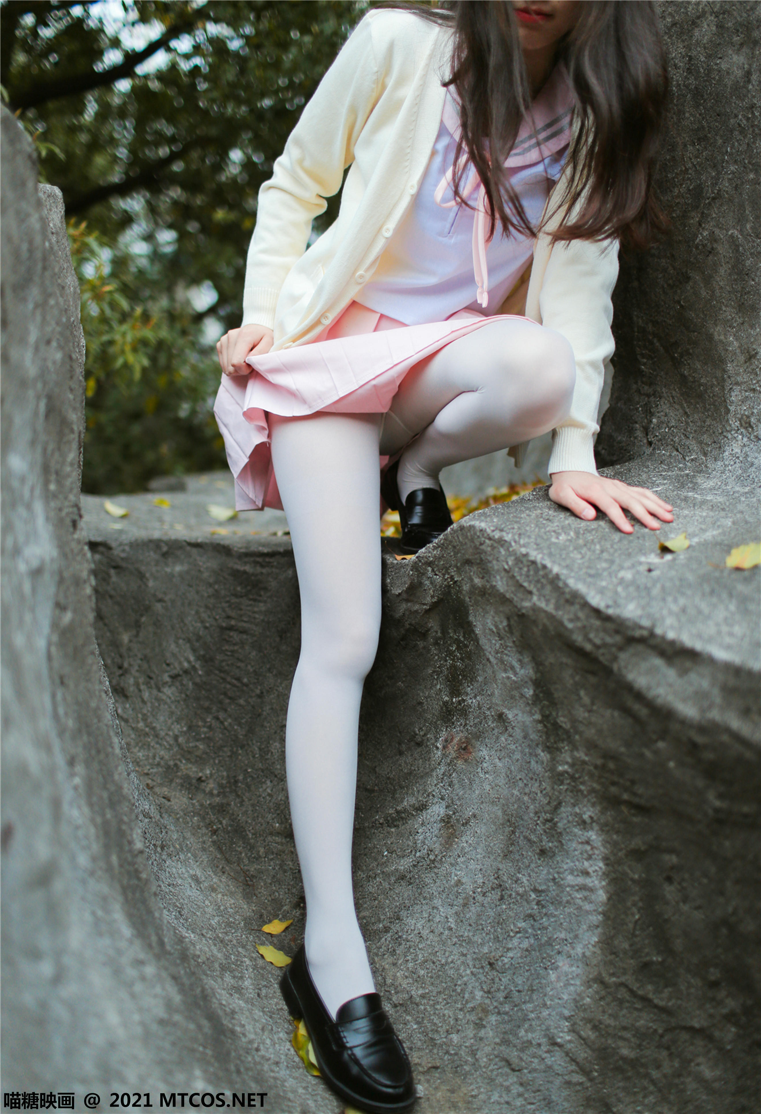 [喵糖映画]VOL.433 假日游乐场[33P／704MB]_第2集