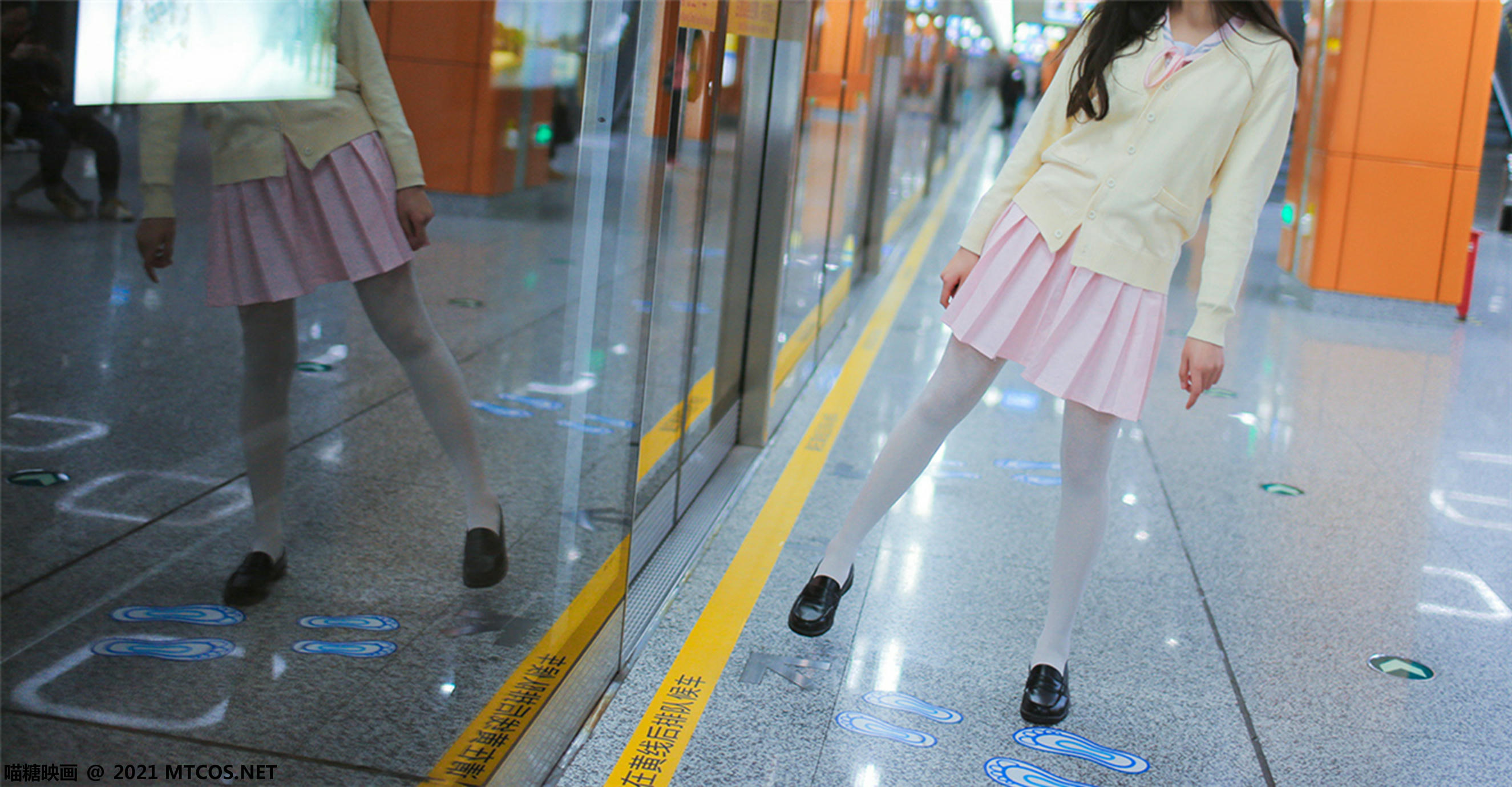 [喵糖映画]VOL.433 假日游乐场[33P／704MB]_第2集