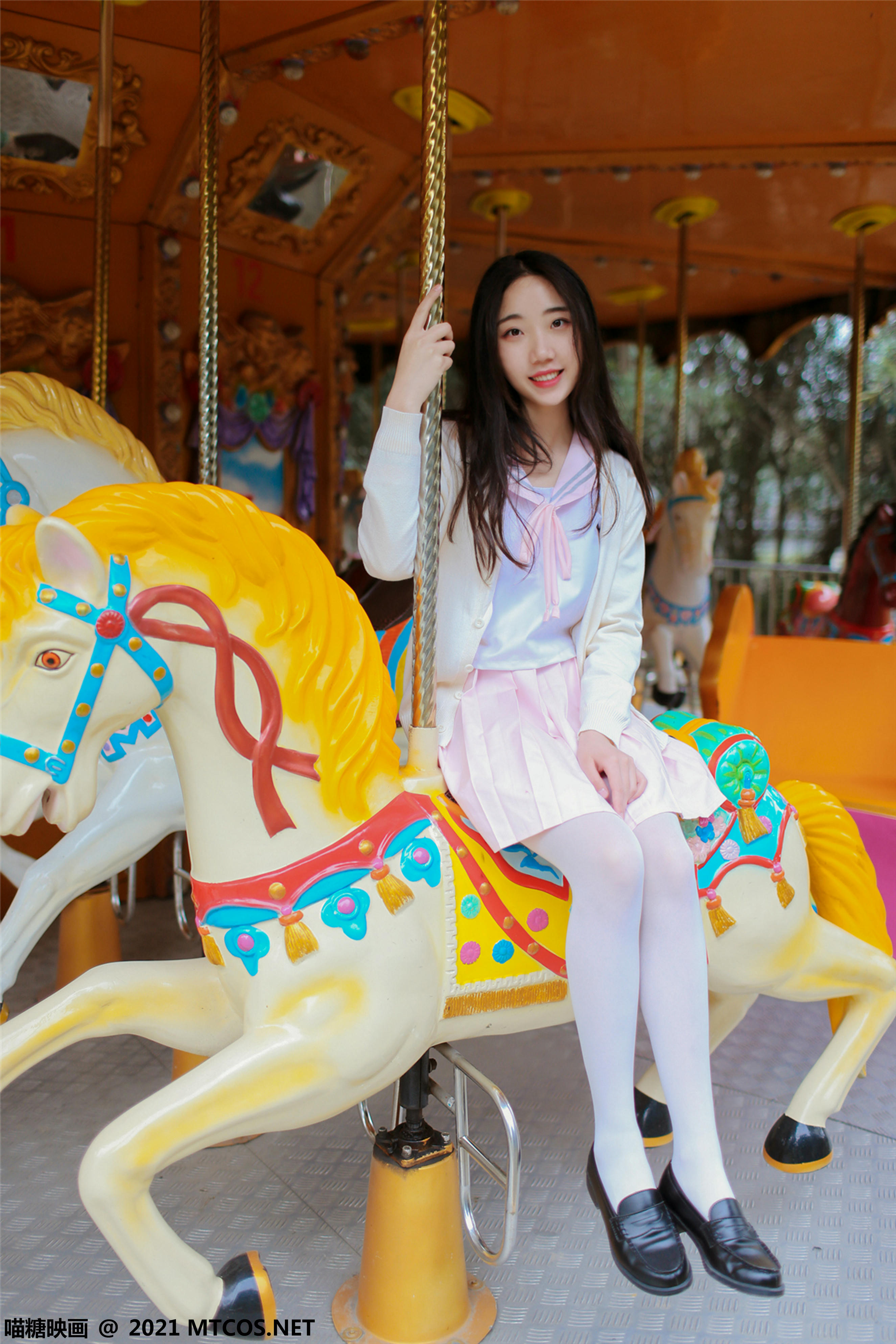 [喵糖映画]VOL.433 假日游乐场[33P／704MB]_第1集