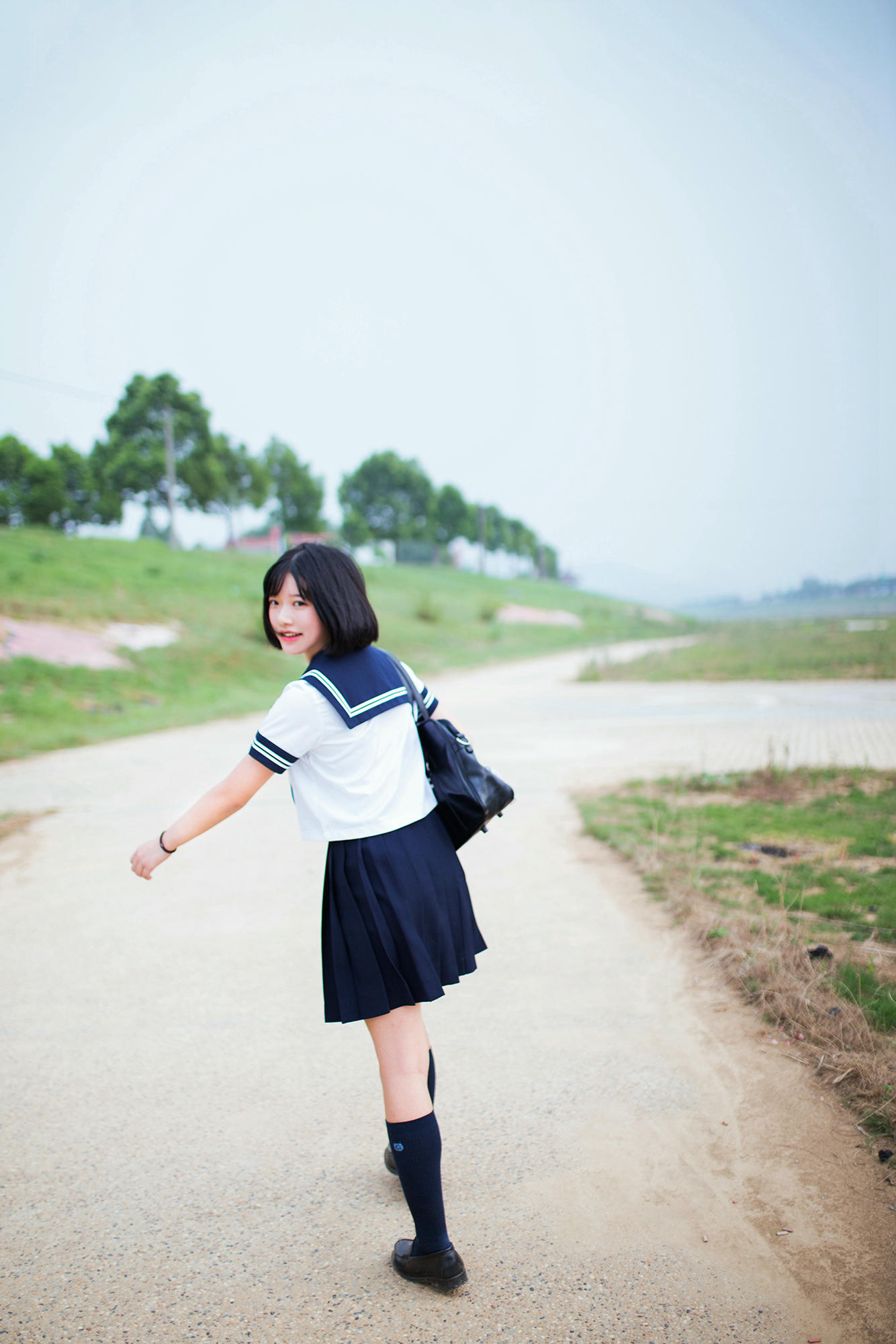 [喵糖映画]VOL.437 邻家少女[30P／163MB]_第1集