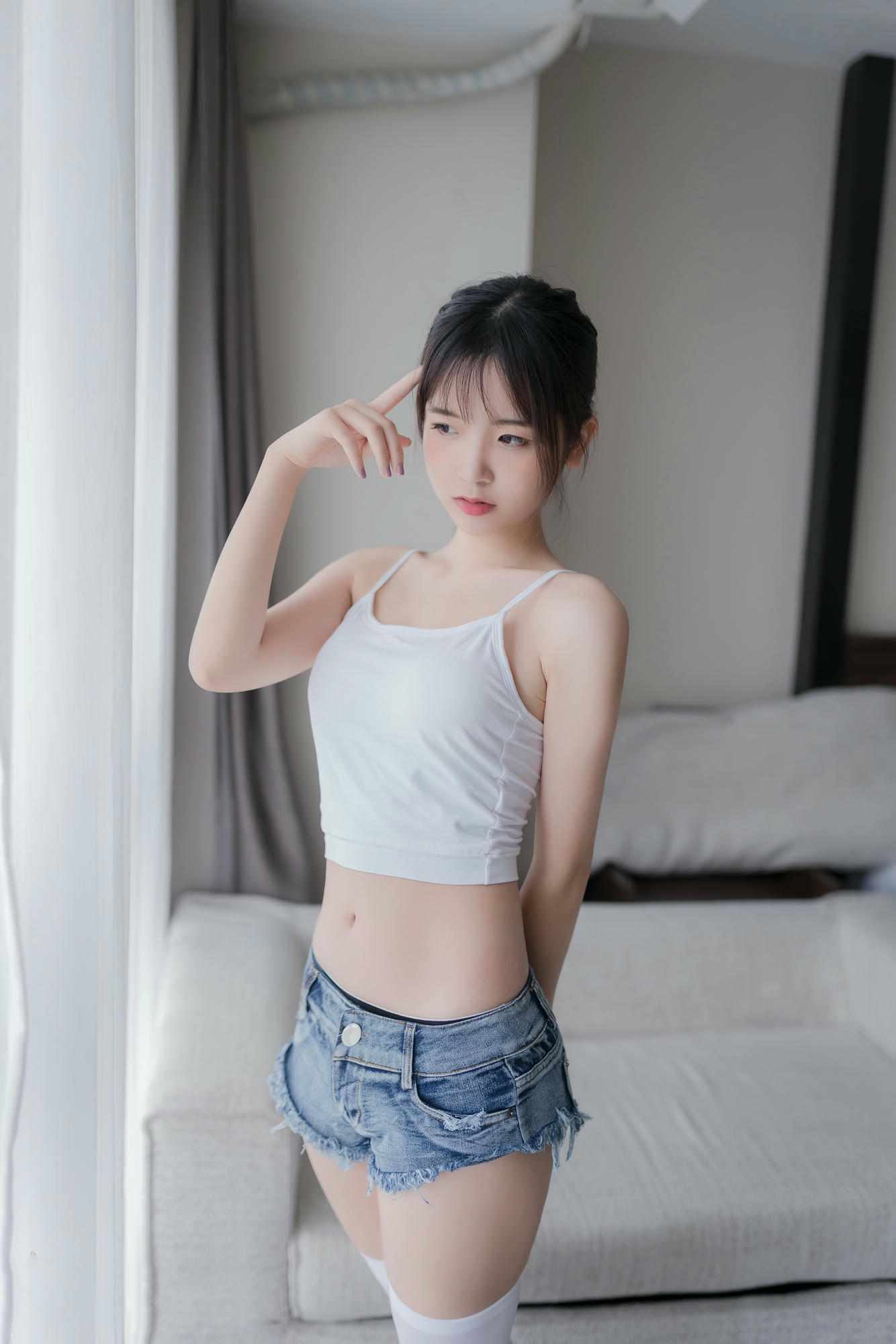 [喵糖映画]VOL.442 吊带热裤[36P／124MB]_第1集