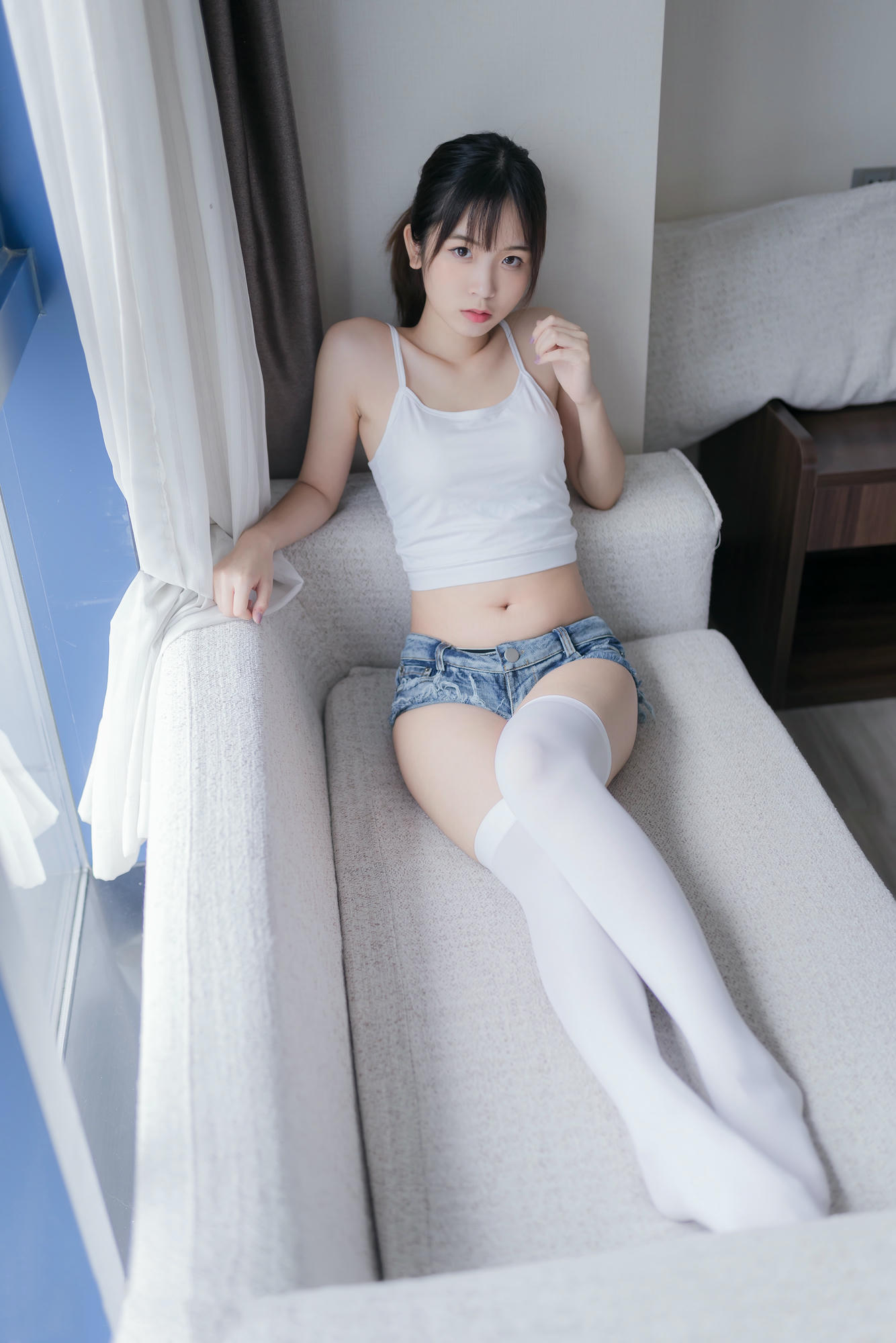 [喵糖映画]VOL.442 吊带热裤[36P／124MB]_第1集