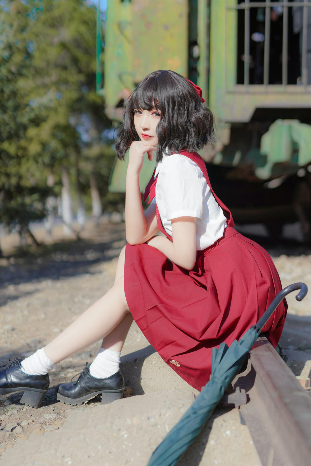 [喵糖映画]VOL.444 红色JK裙[39P／107MB]_第2集